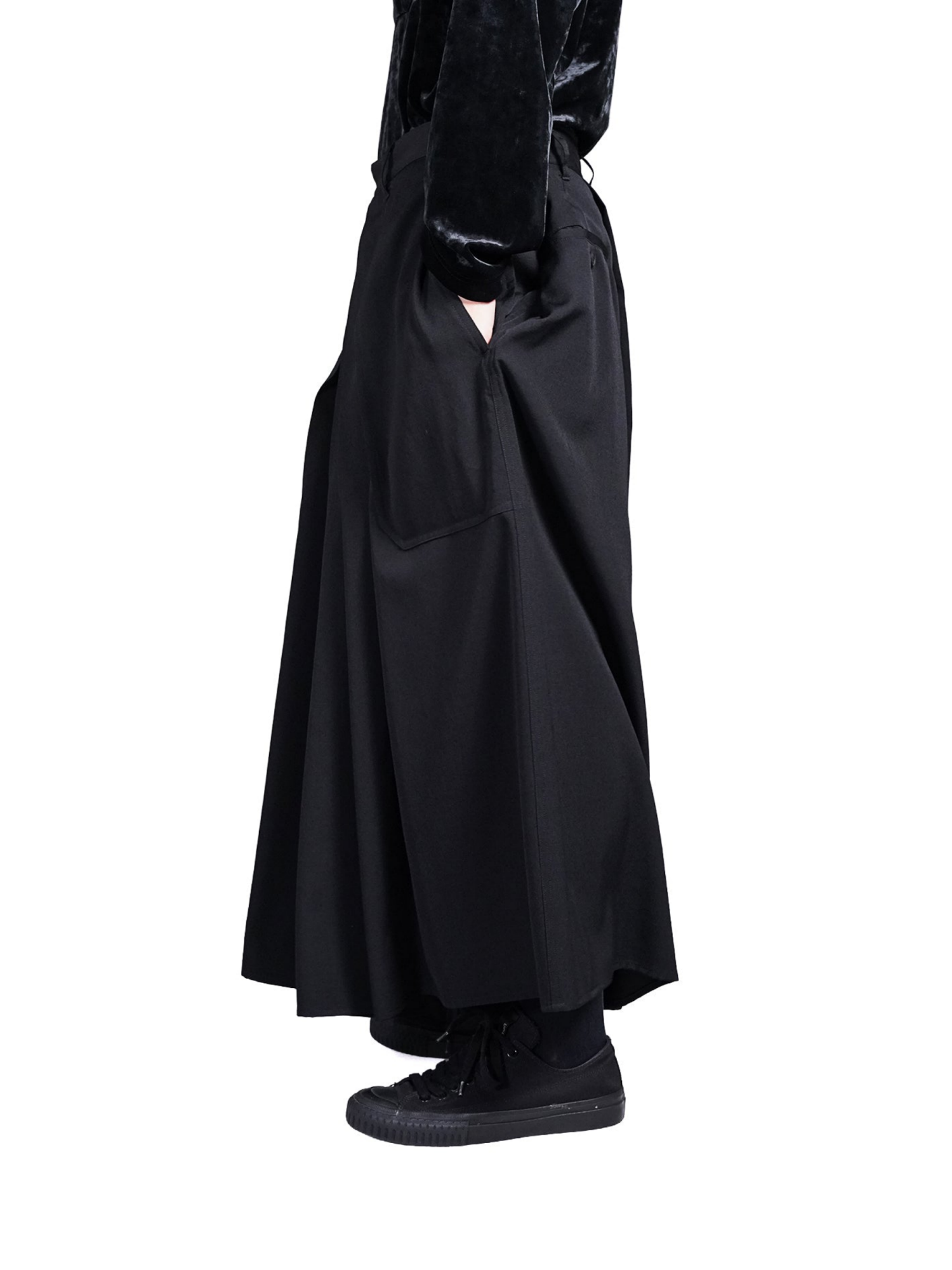 WOOL GABARDINE HAKAMA PANTS