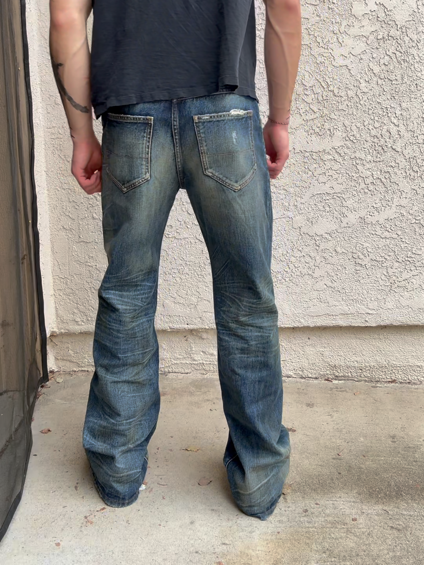 GASHED WASH BOOTCUT DENIM