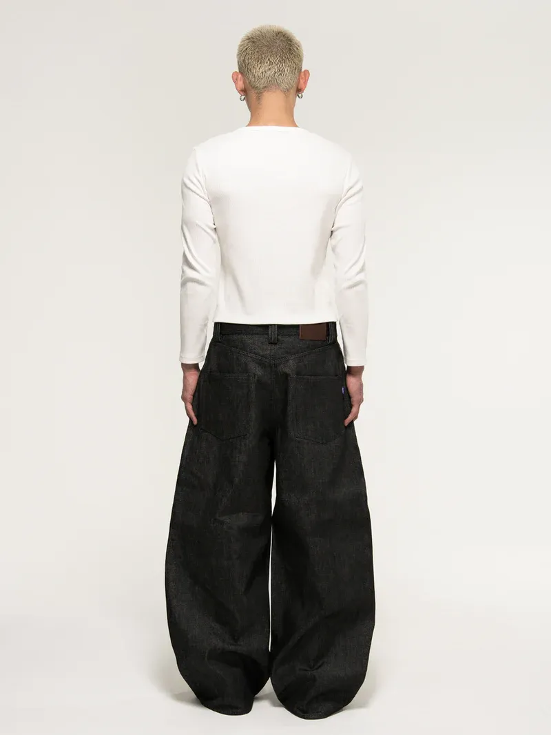 JAPANESE SELVEDGE  CURVED-LEGS JEANS