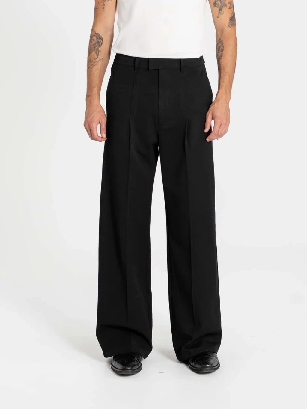 BAGGY SUIT PANTS