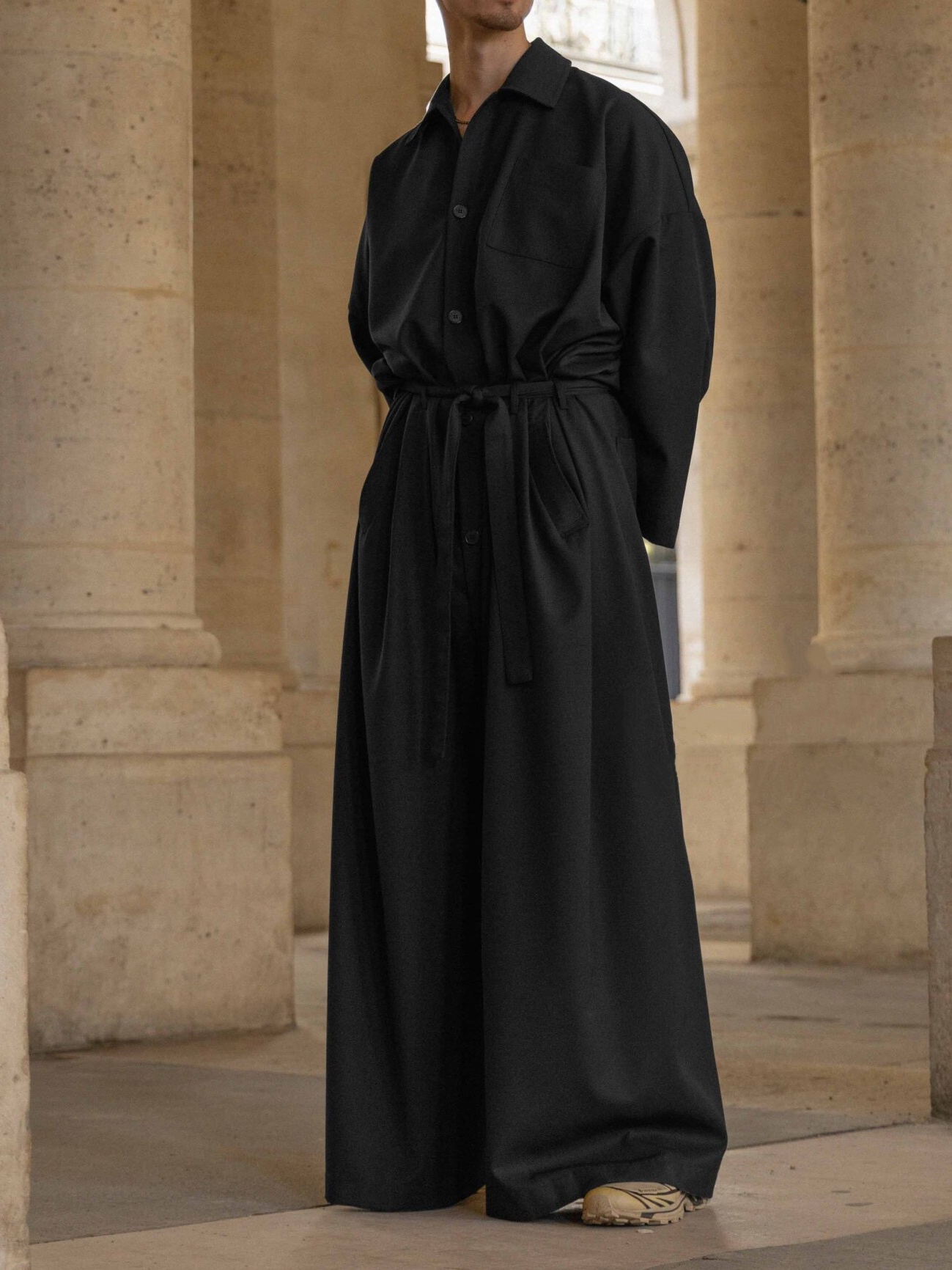 COLOR-BLOCK PLEATED TROUSERS