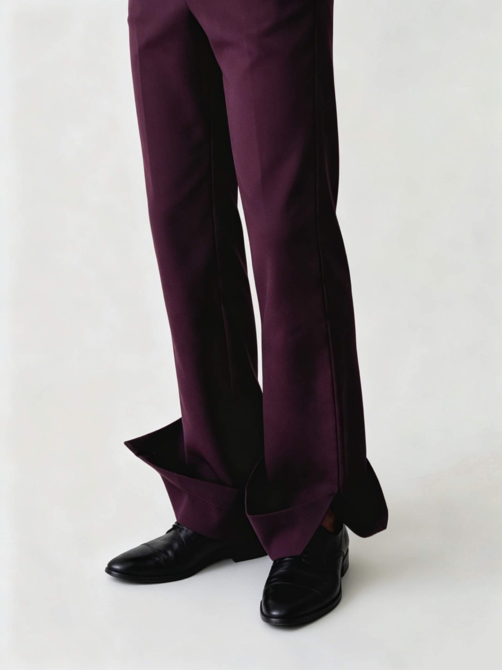 SLIT BOOTCUT TROUSER
