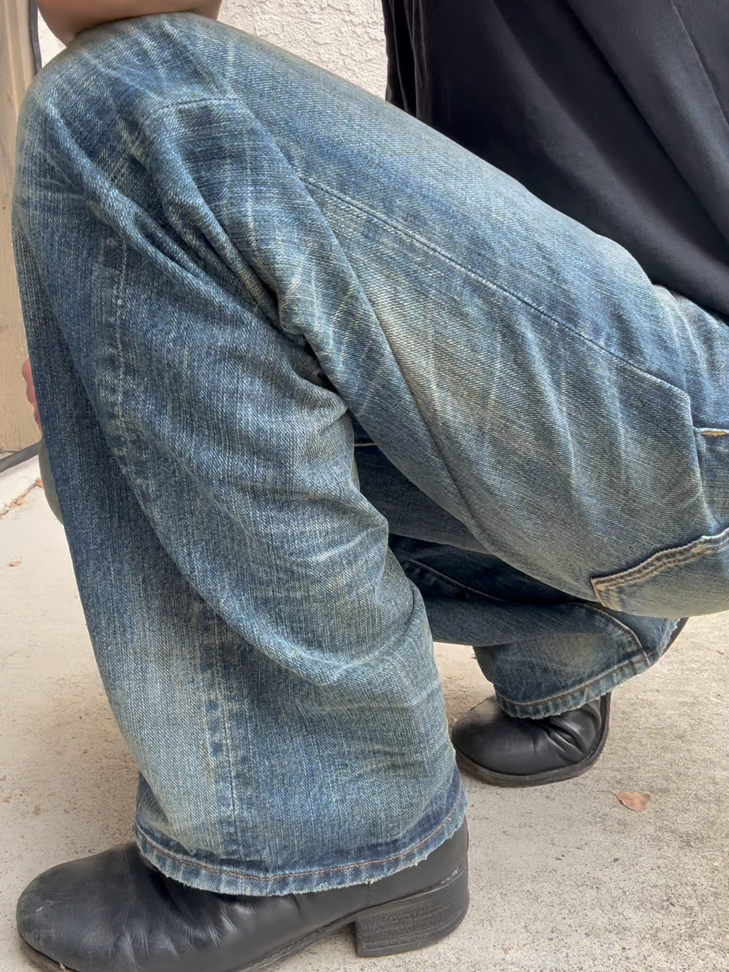 GASHED WASH BOOTCUT DENIM
