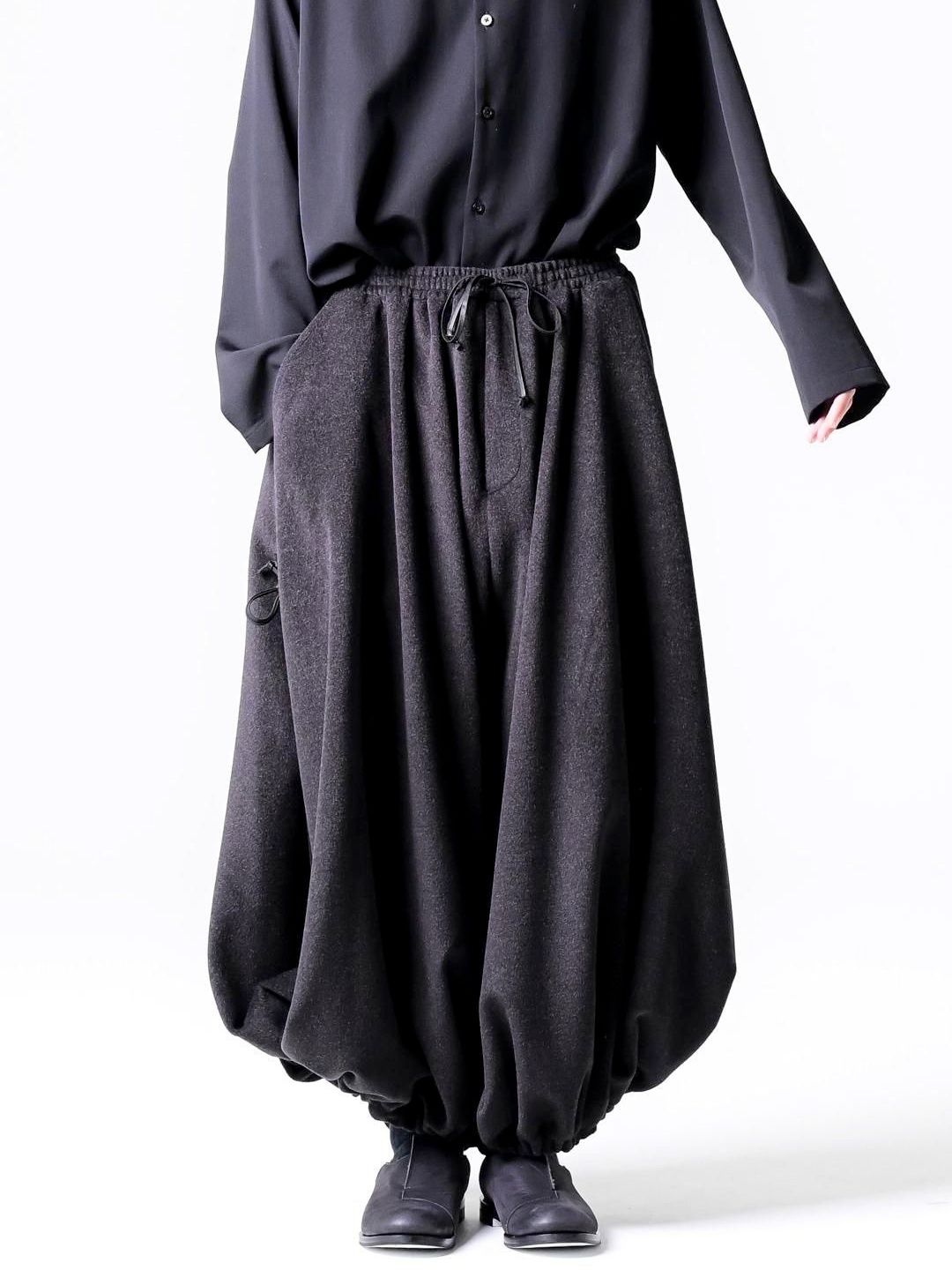 ANGORA WOOL BALLOON PANTS