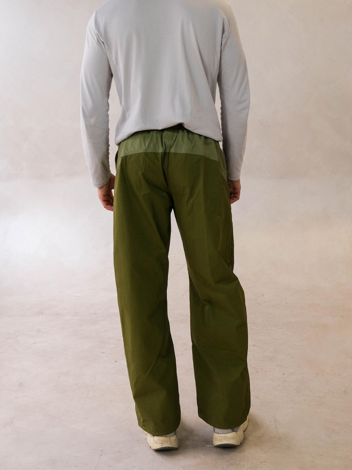 VERSATILE TECHNICAL MOUNTAIN PANTS