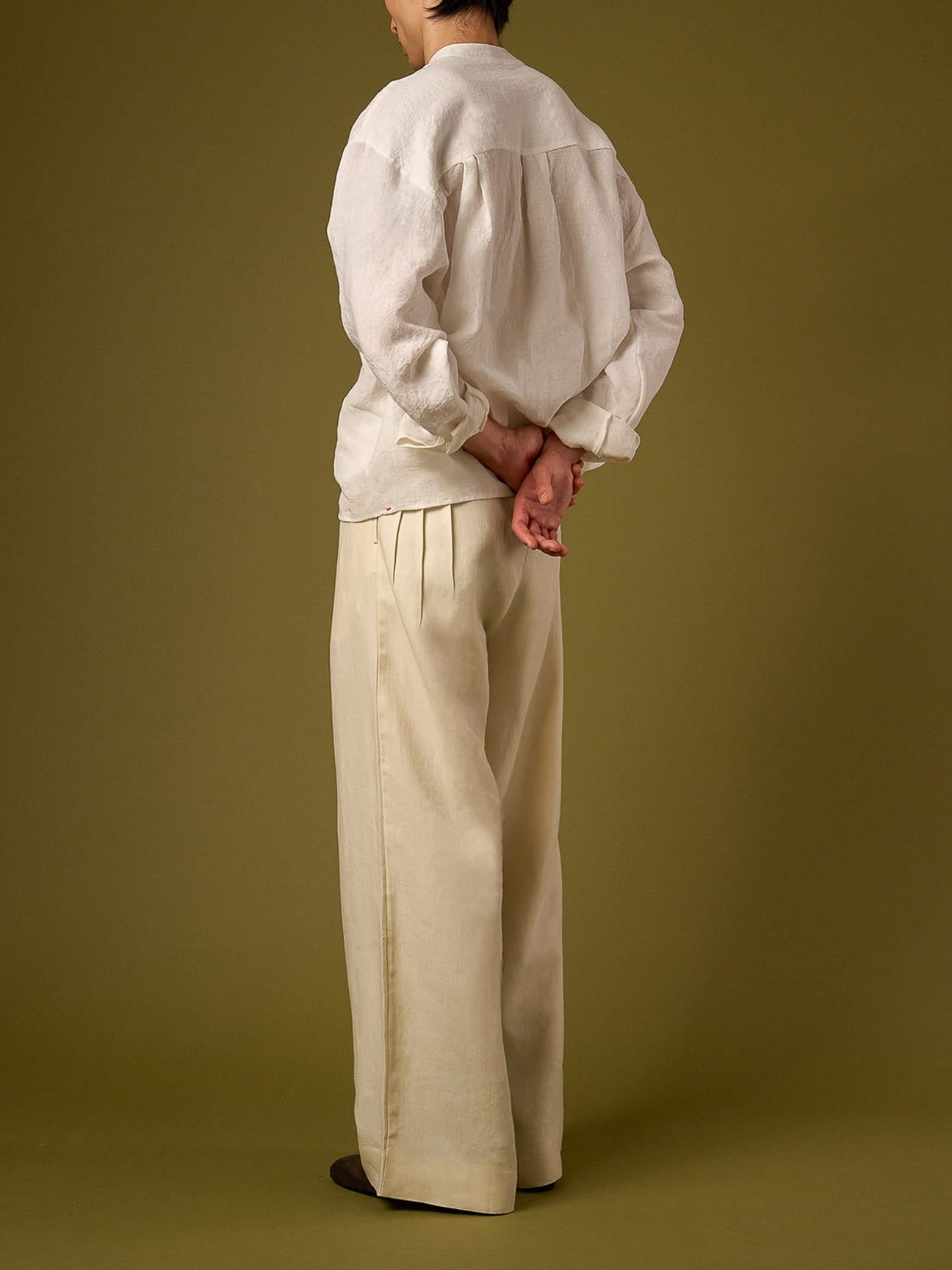 LINEN PLEATED TROUSERS