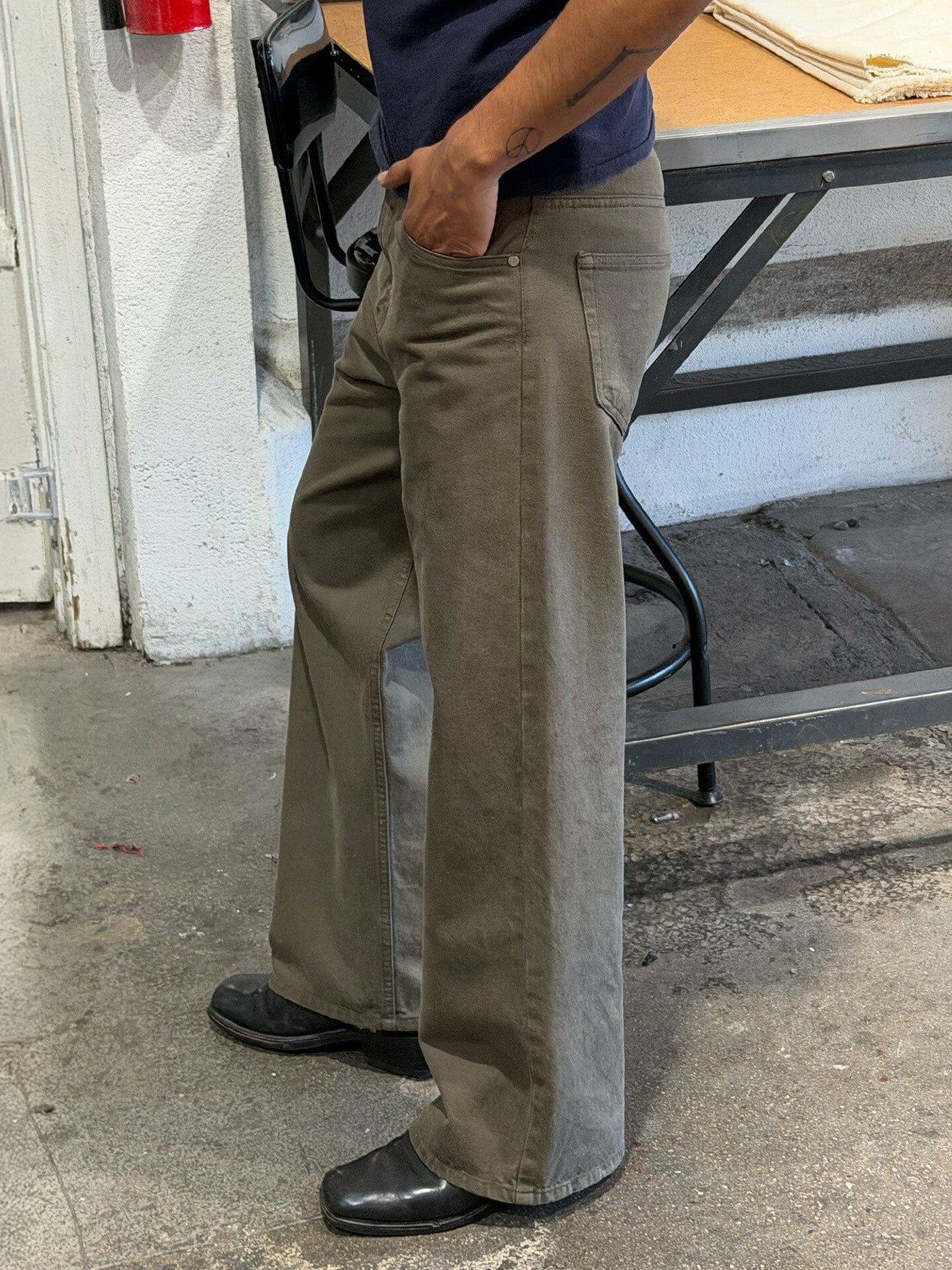 13 OZ TOKYO STRAIGHT-WIDE LEG JEANS
