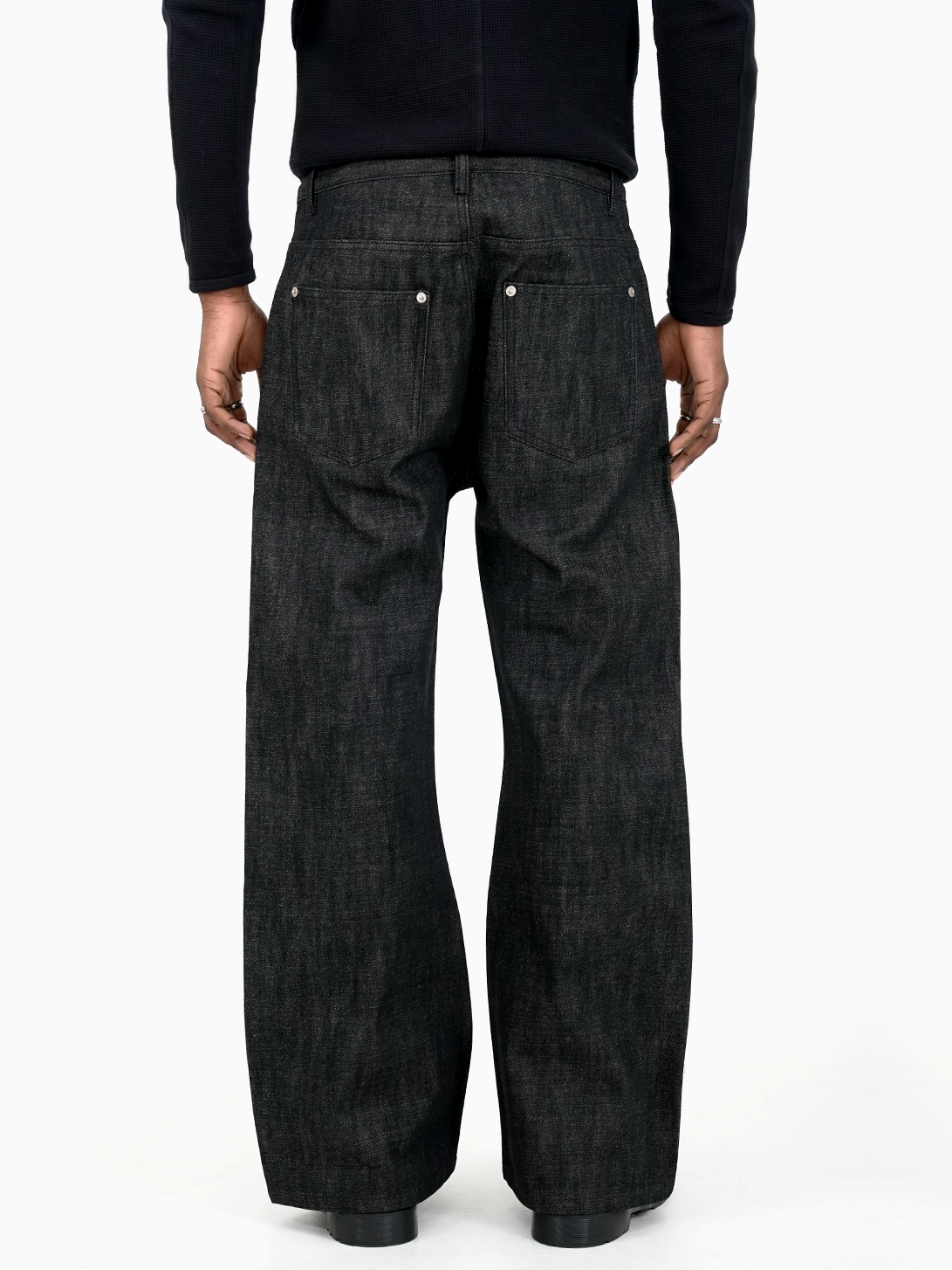 RAW SELVEDGE BOOTCUT JEANS