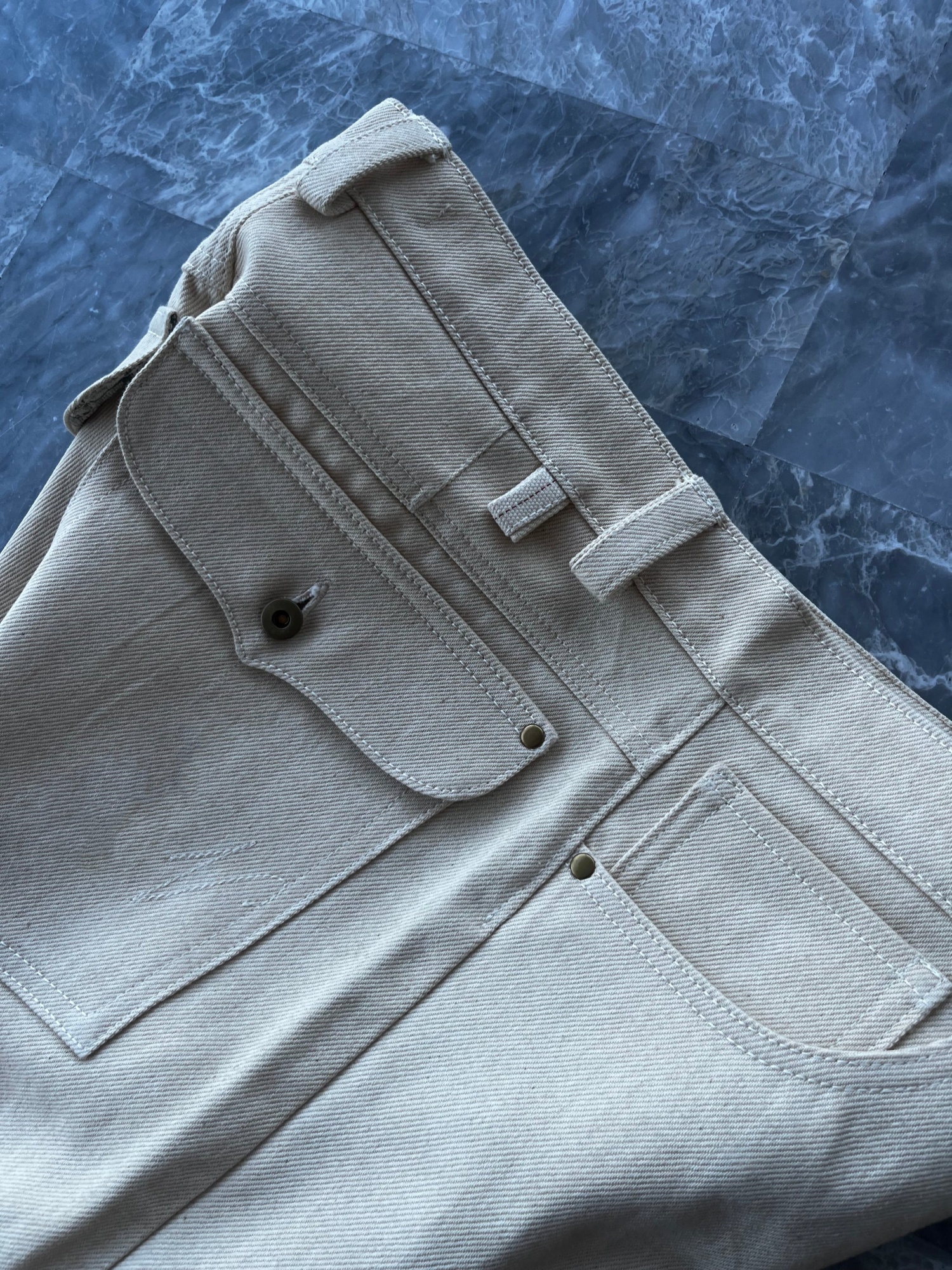 CHAMPAGNE BOOTCUT DENIM