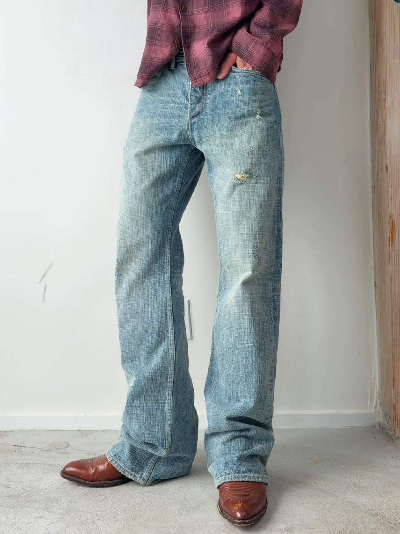BLUE WASHED BOOTCUT JEANS