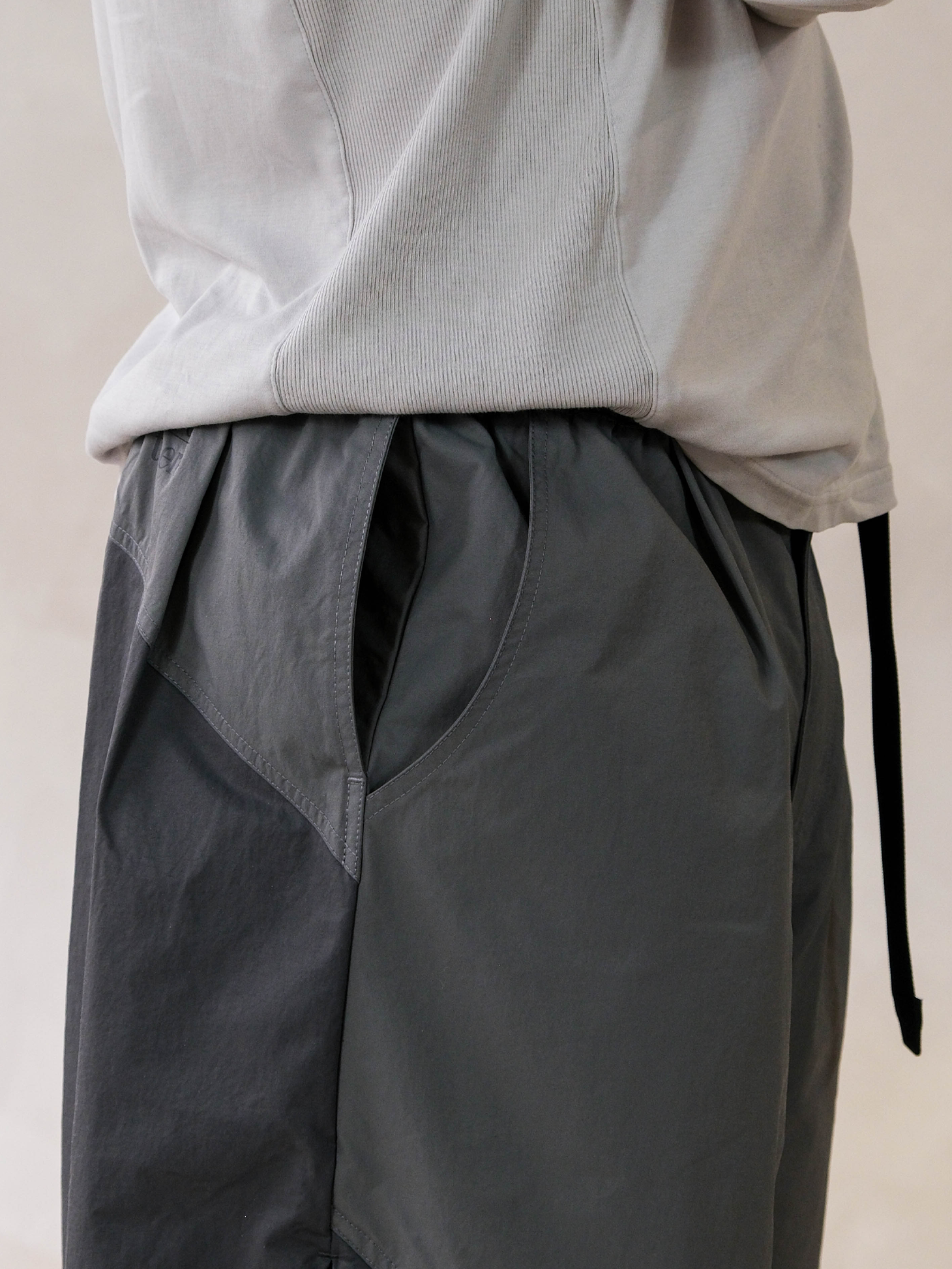 VERSATILE TECHNICAL MOUNTAIN PANTS
