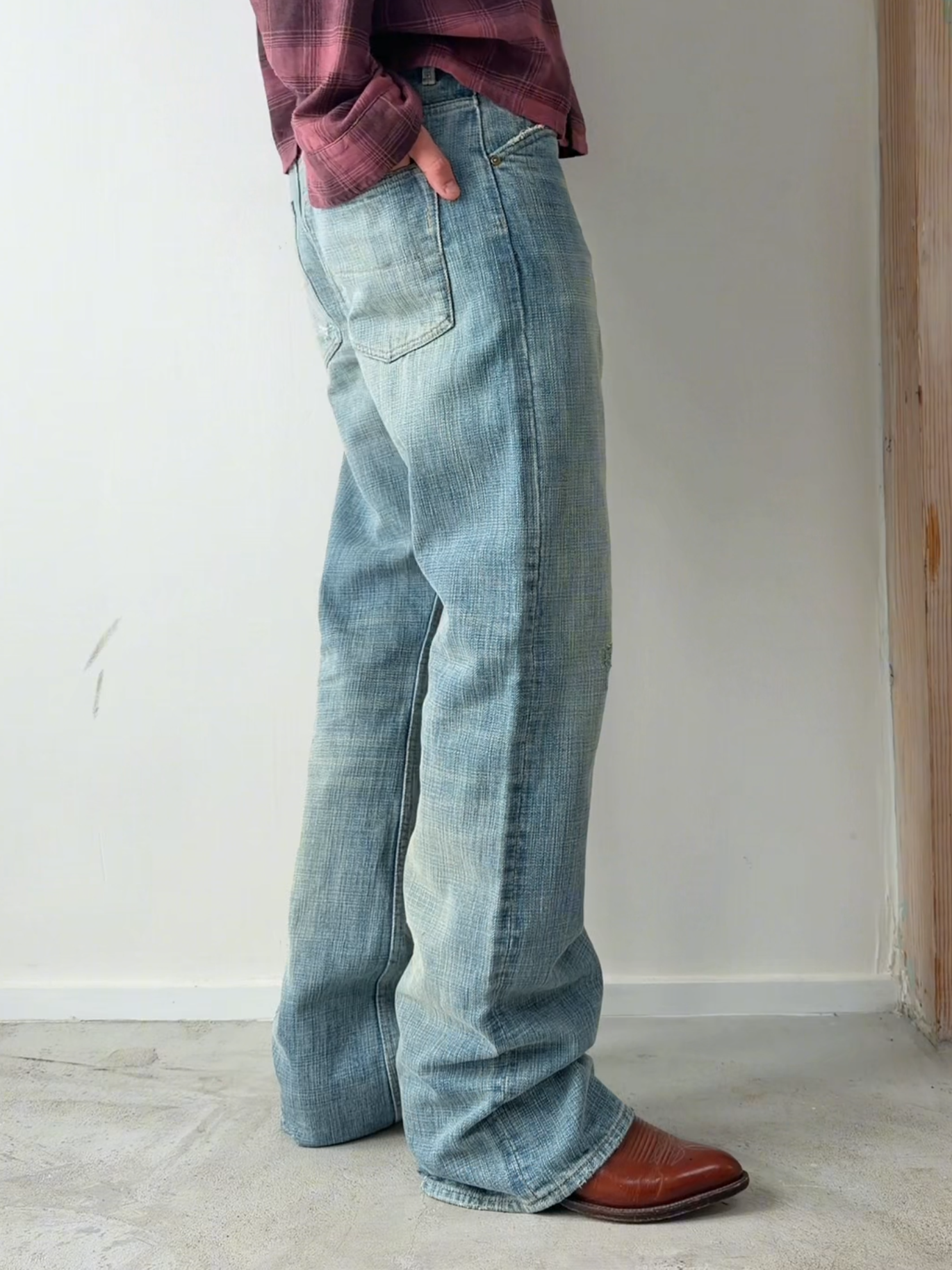 BLUE WASHED BOOTCUT JEANS