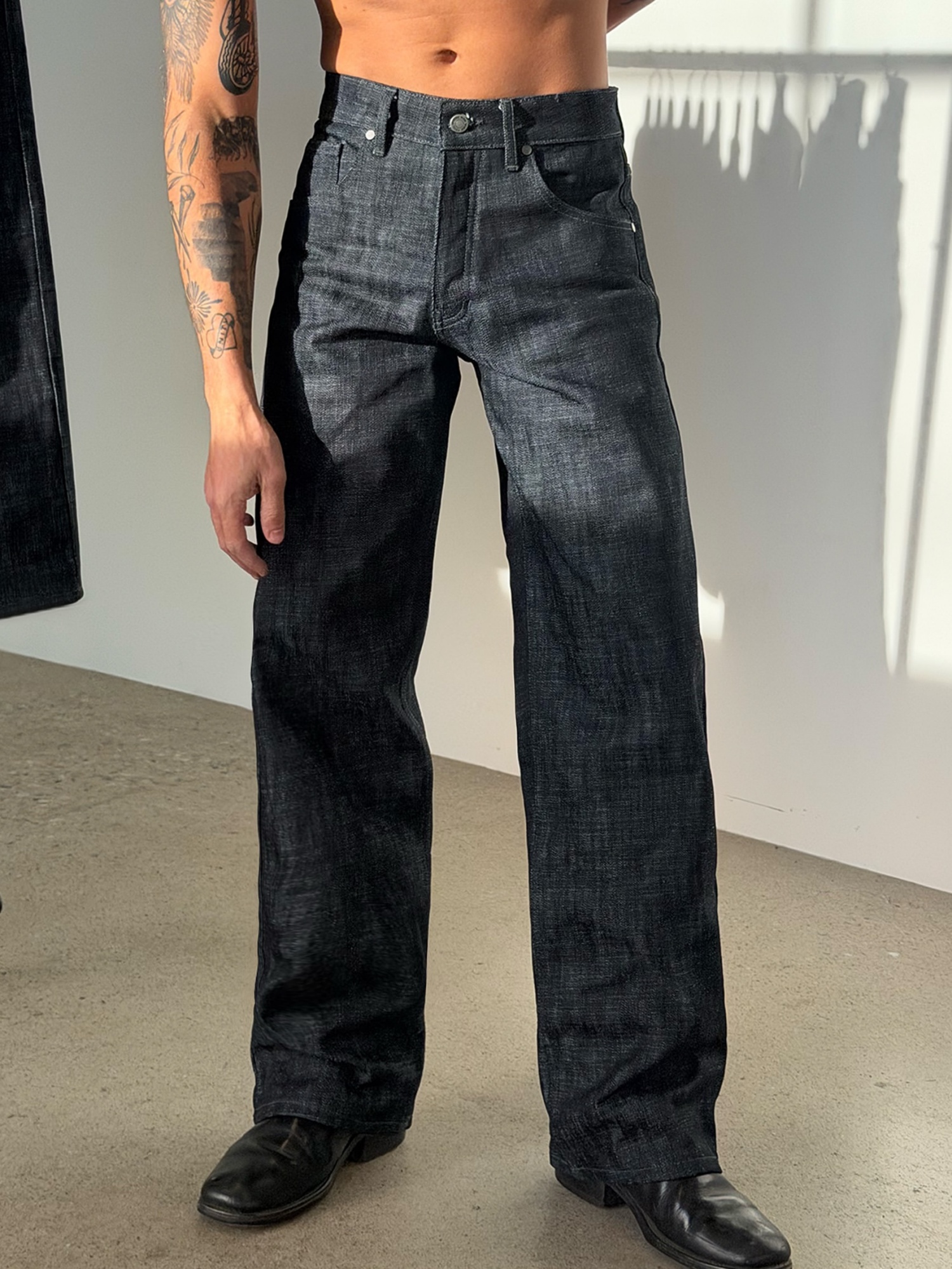 AUSTIN RAW STRAIGHT JEANS