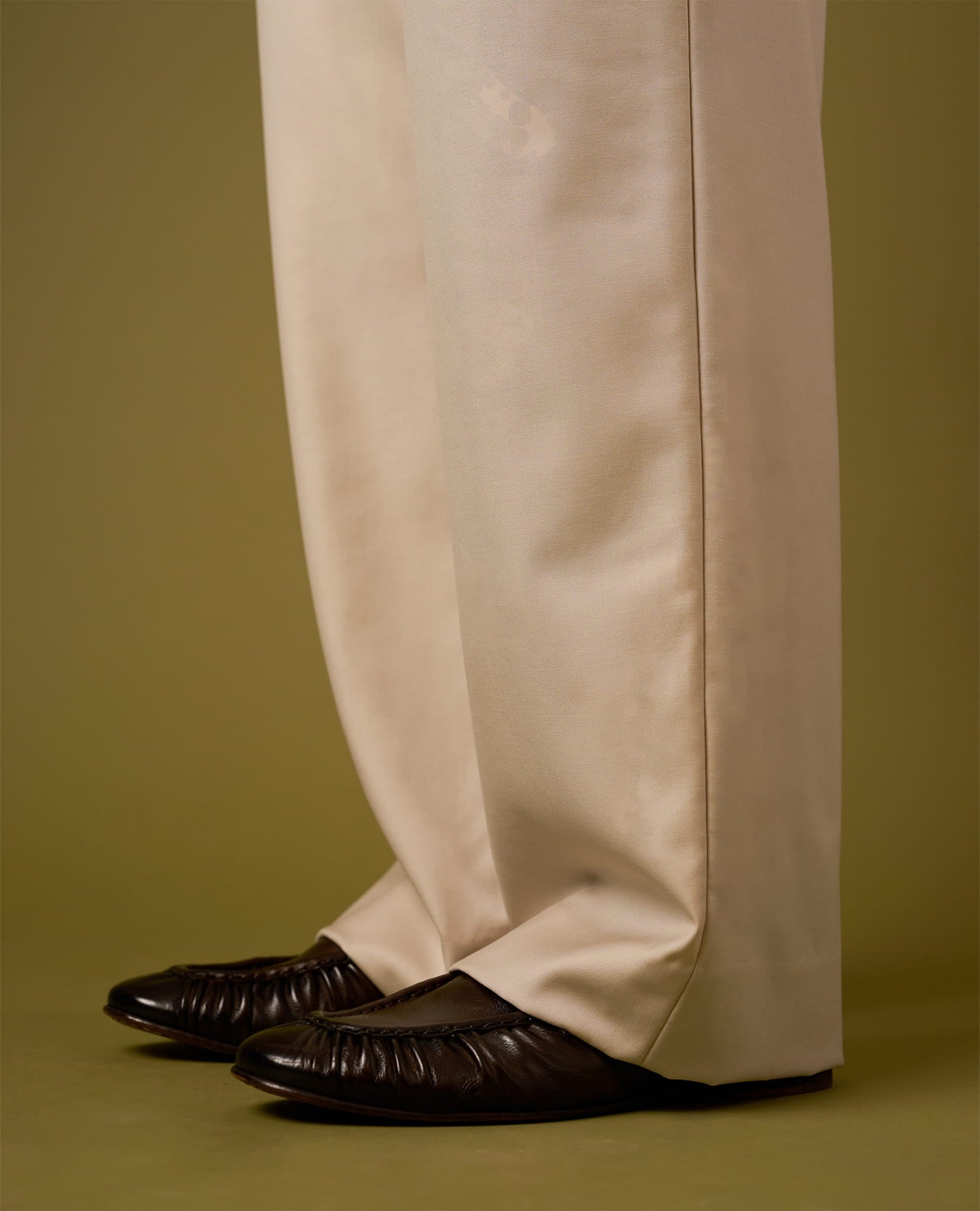 WOOL PLEATED TROUSERS