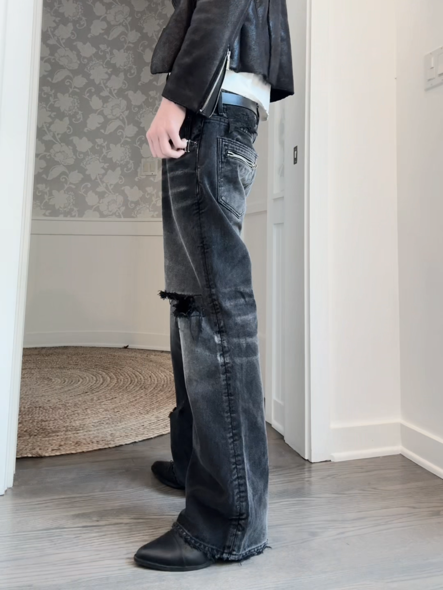 VINTAGE WASHED DISTRESSED DENIM V2