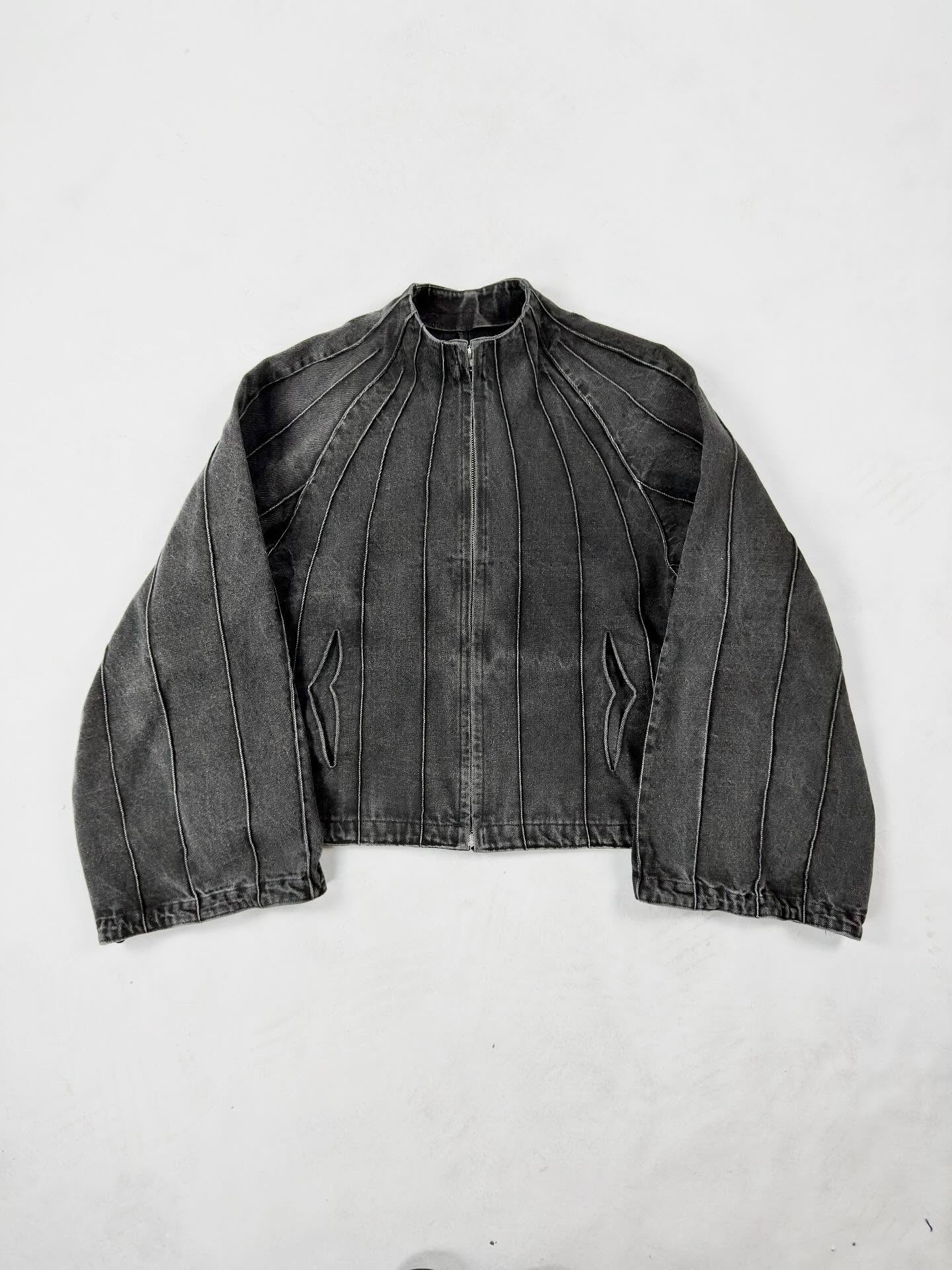 STONEWASH PLEAT DENIM JACKET
