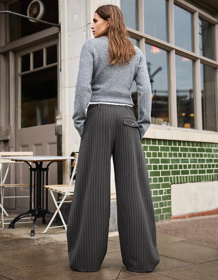 BARREL-SHAPED PLEATED PANTS