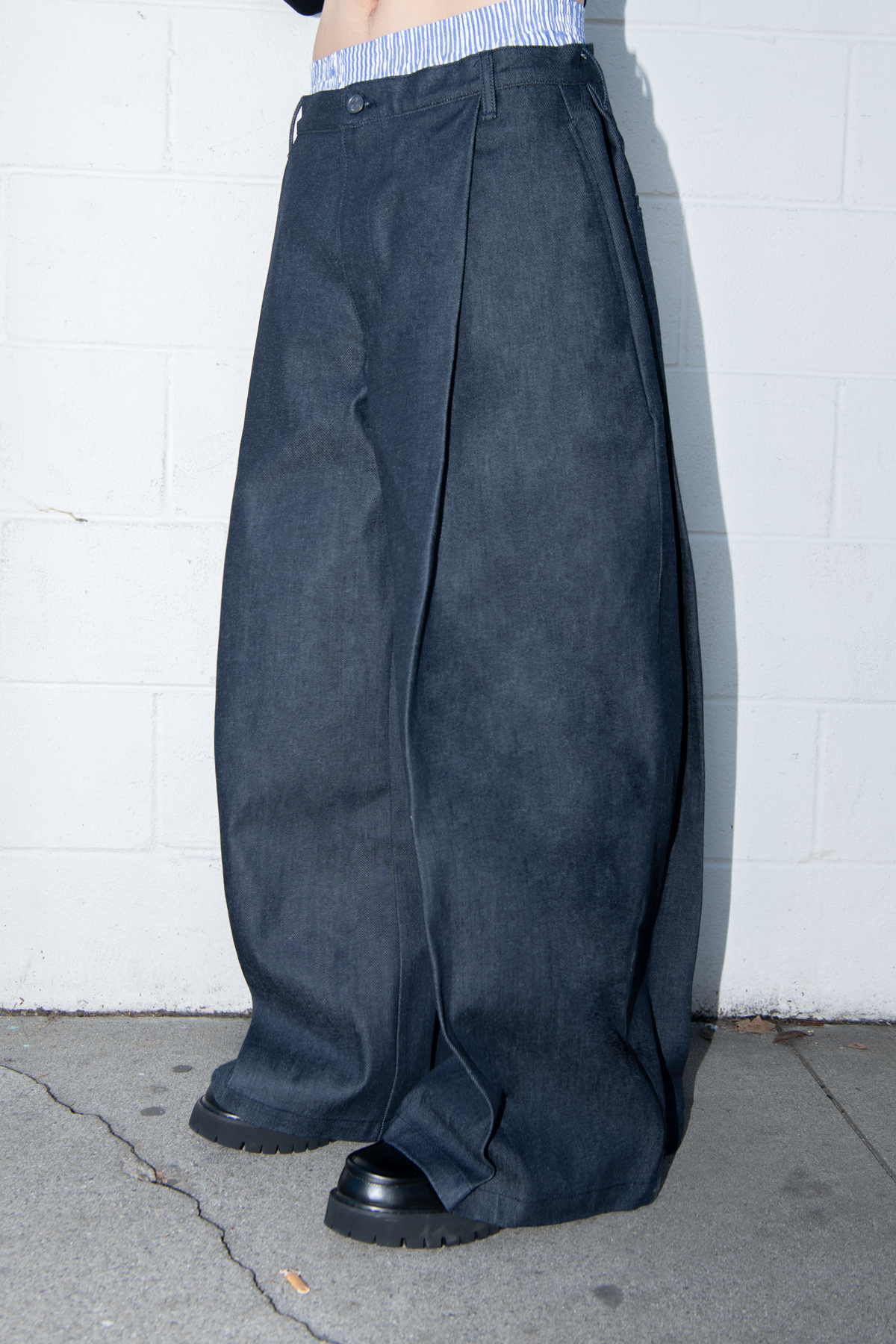 15OZ PLEATED BAGGY JEANS