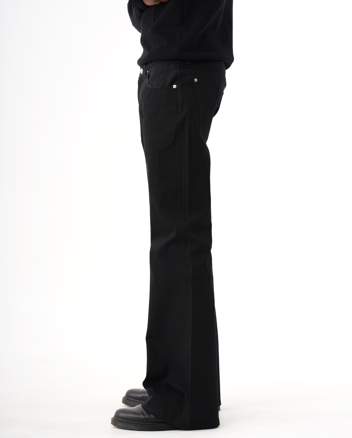 OKAYAMA RAW SELVEDGE SLIM BOOTCUT JEANS