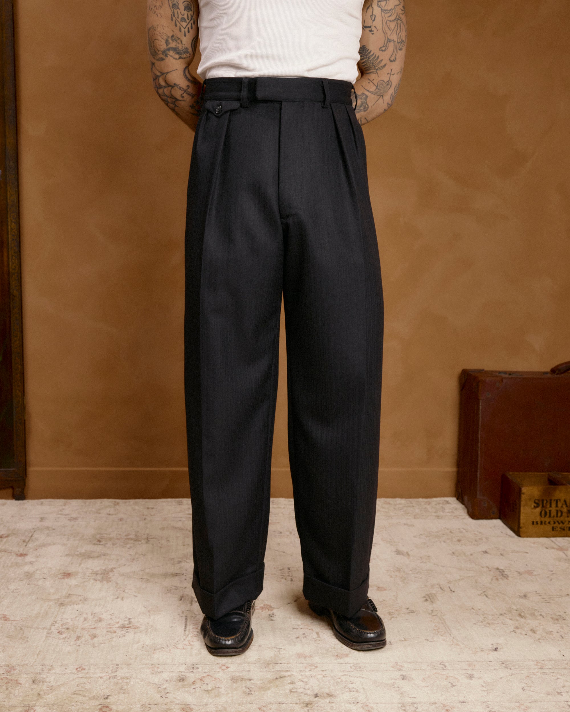 VINTAGE WOOL PLEATED TROUSERS