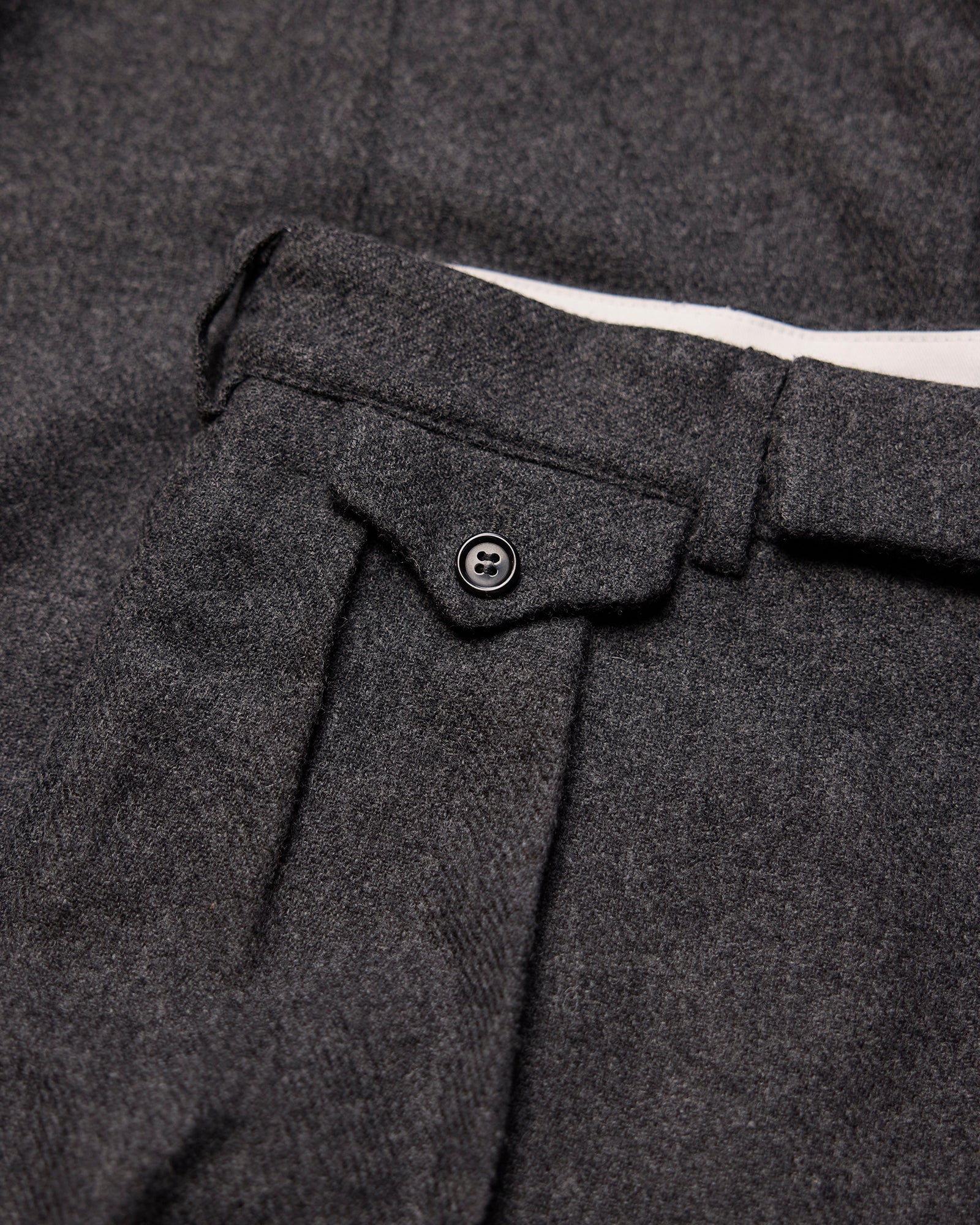VINTAGE WOOL PLEATED TROUSERS