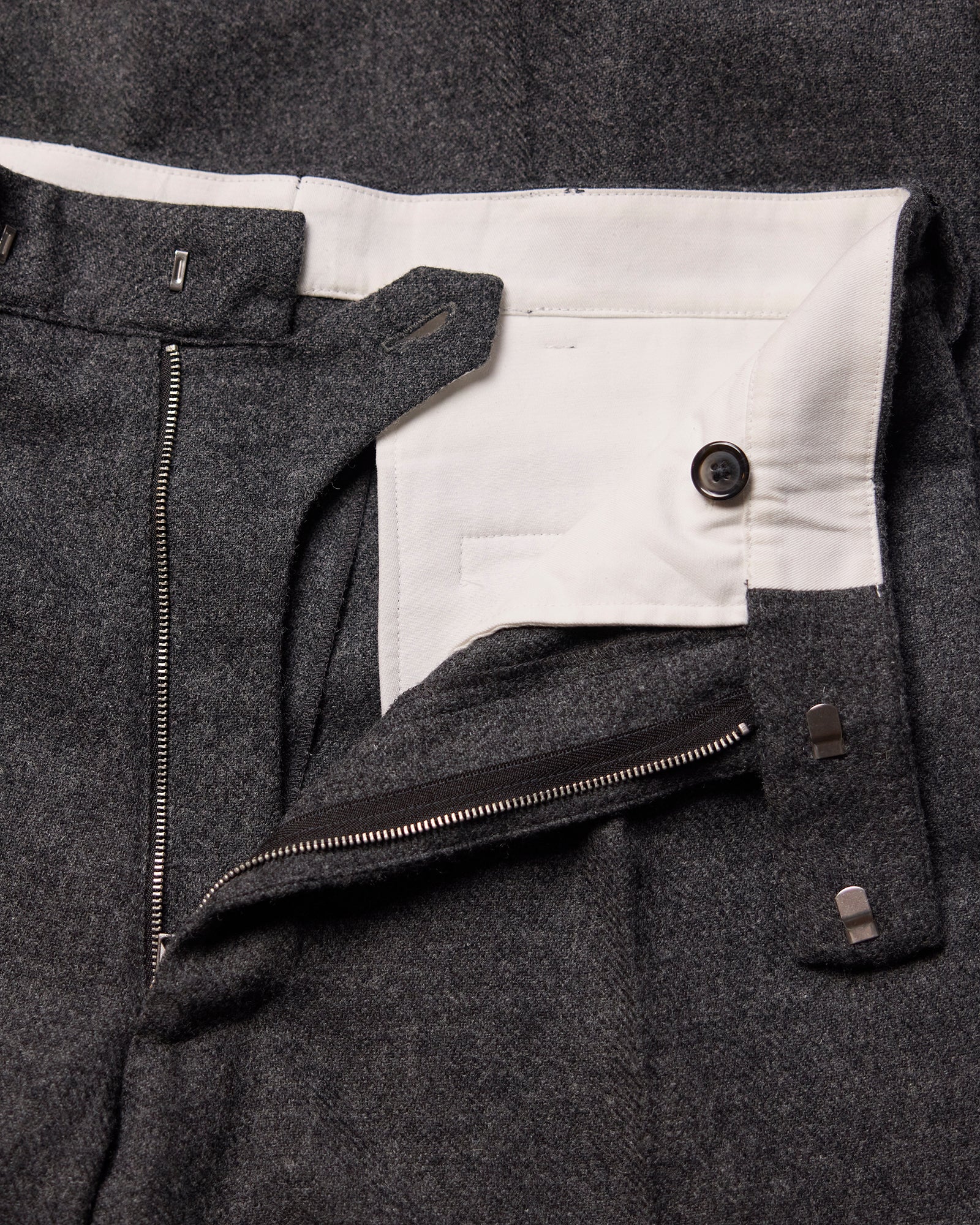 VINTAGE WOOL PLEATED TROUSERS