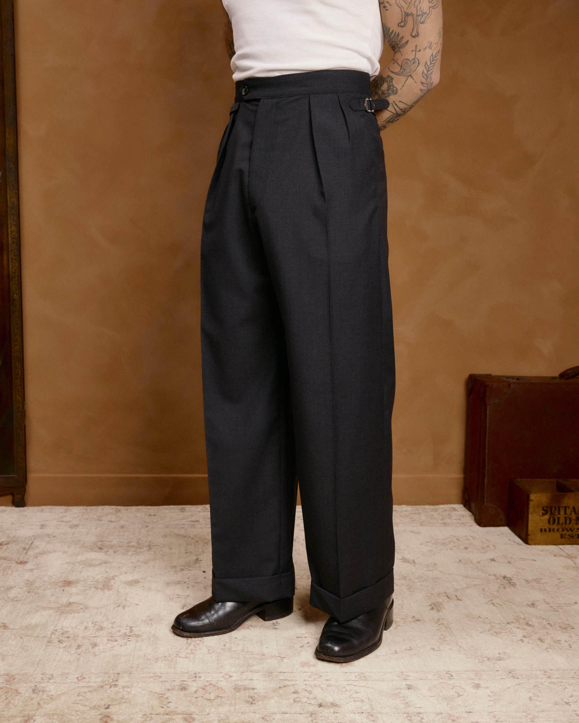 VINTAGE WOOL PLEATED TROUSERS