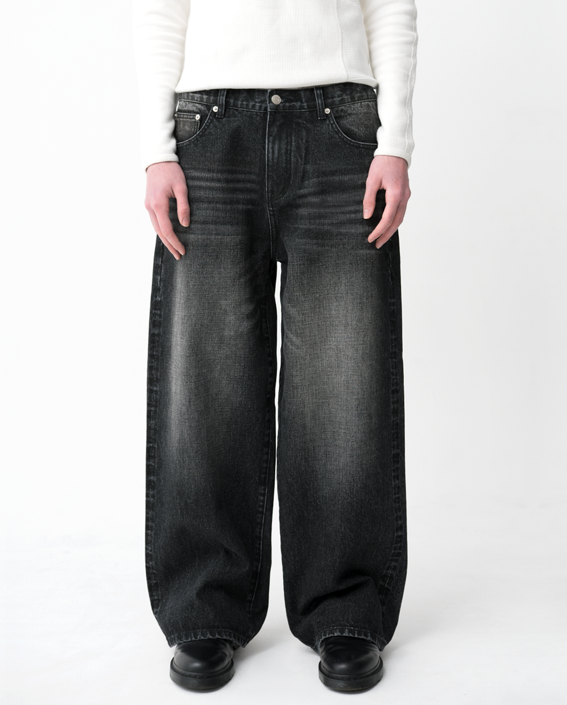 FUKA SELVEDGE LOOSE FIT JEANS