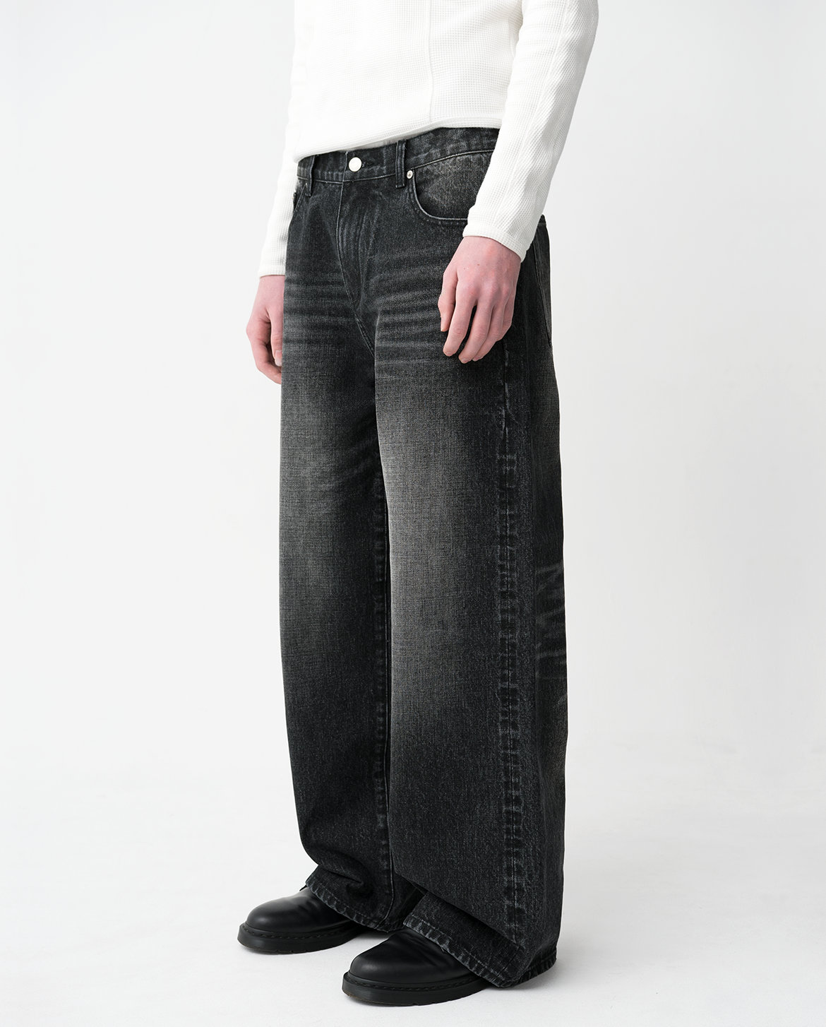FUKA SELVEDGE LOOSE FIT JEANS