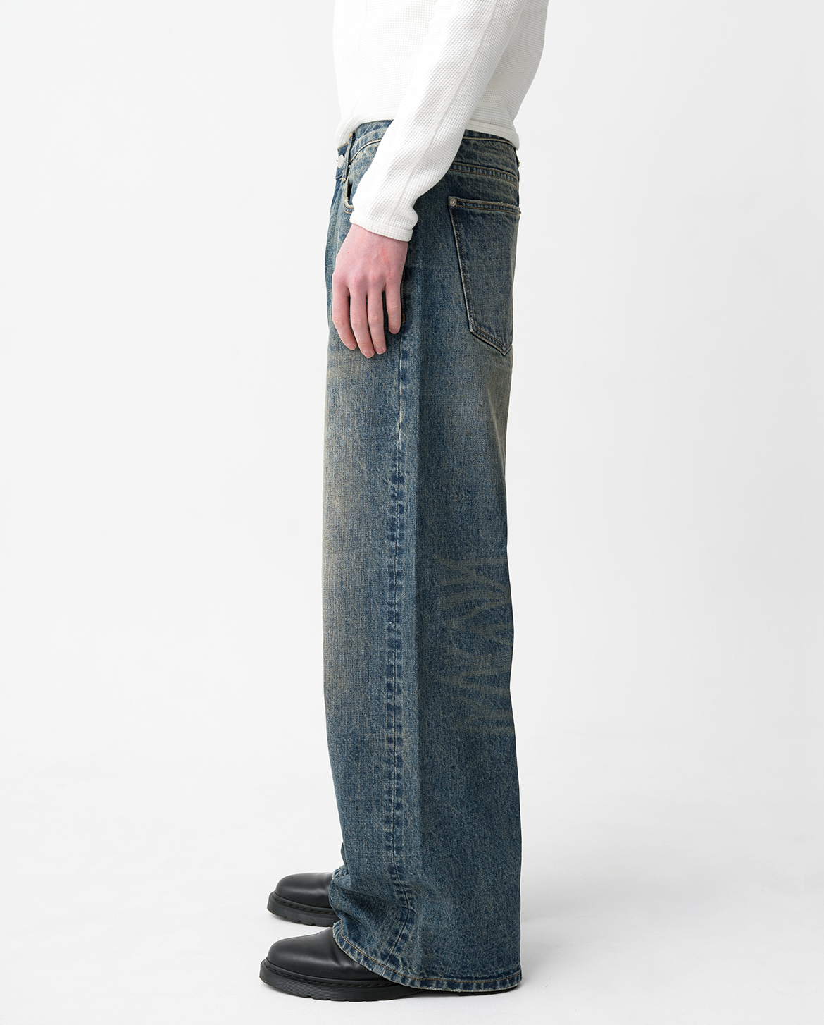 FUKA SELVEDGE LOOSE FIT JEANS