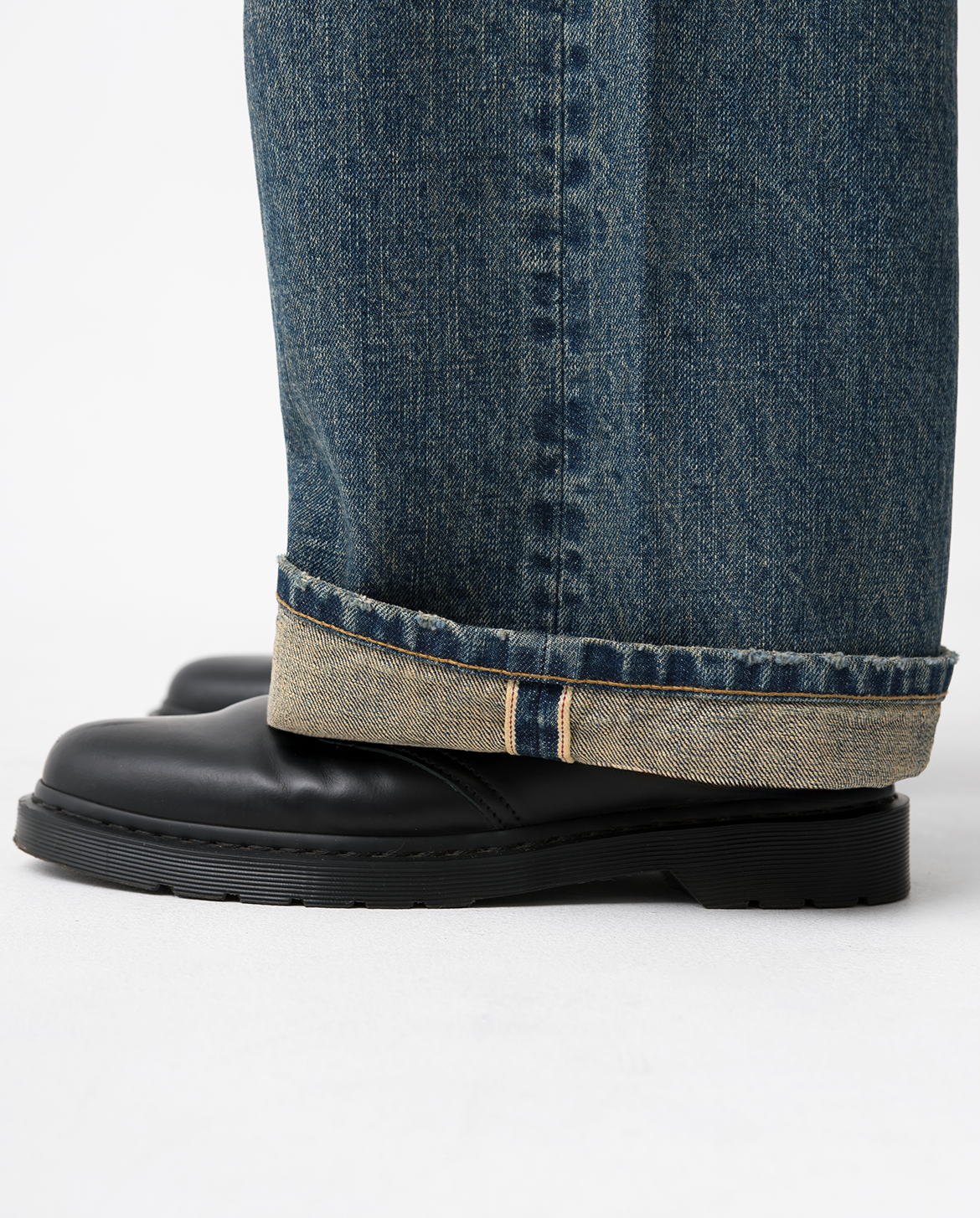 FUKA SELVEDGE LOOSE FIT JEANS