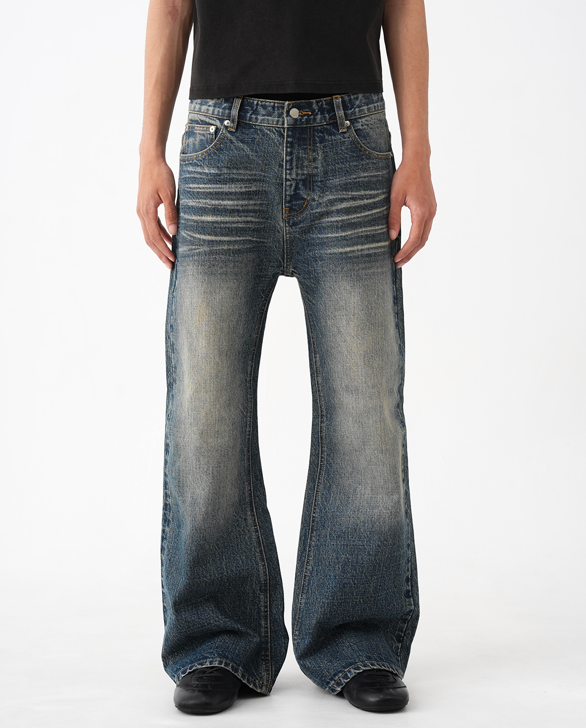 FUKA SELVEDGE LOOSE FIT JEANS