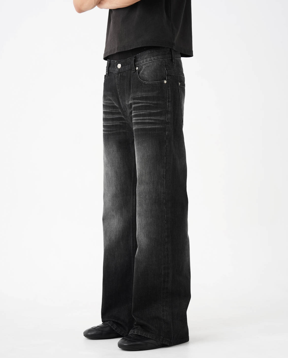 FUKA SELVEDGE LOOSE FIT JEANS