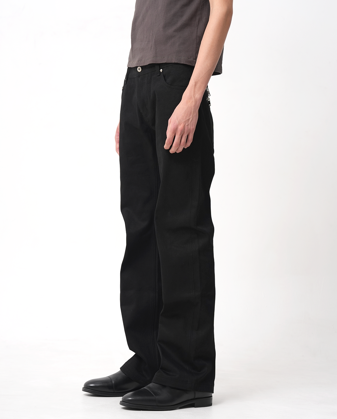 RAW SELVEDGE LOW-RISE BOOTCUT JEANS