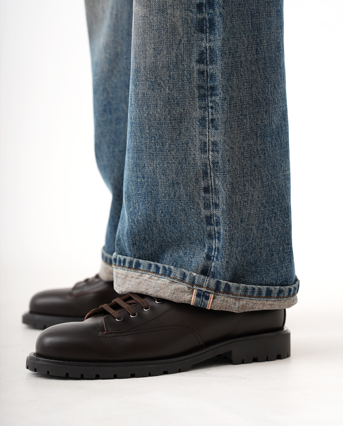 15 OZ WASHED BOOTCUT JEANS