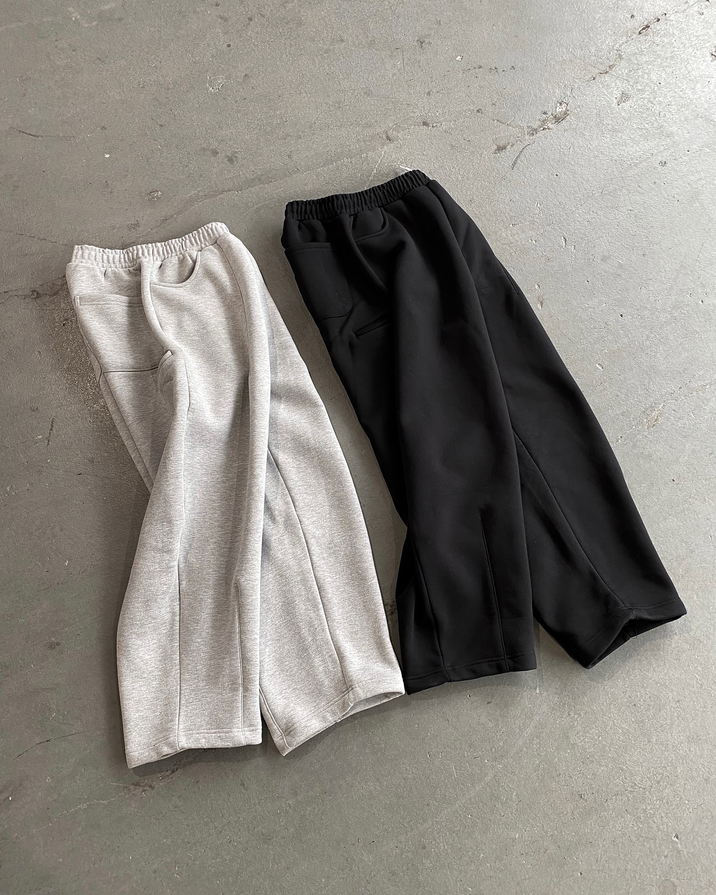 MONOCHROME COZY STRAIGHT LEG SWEATS