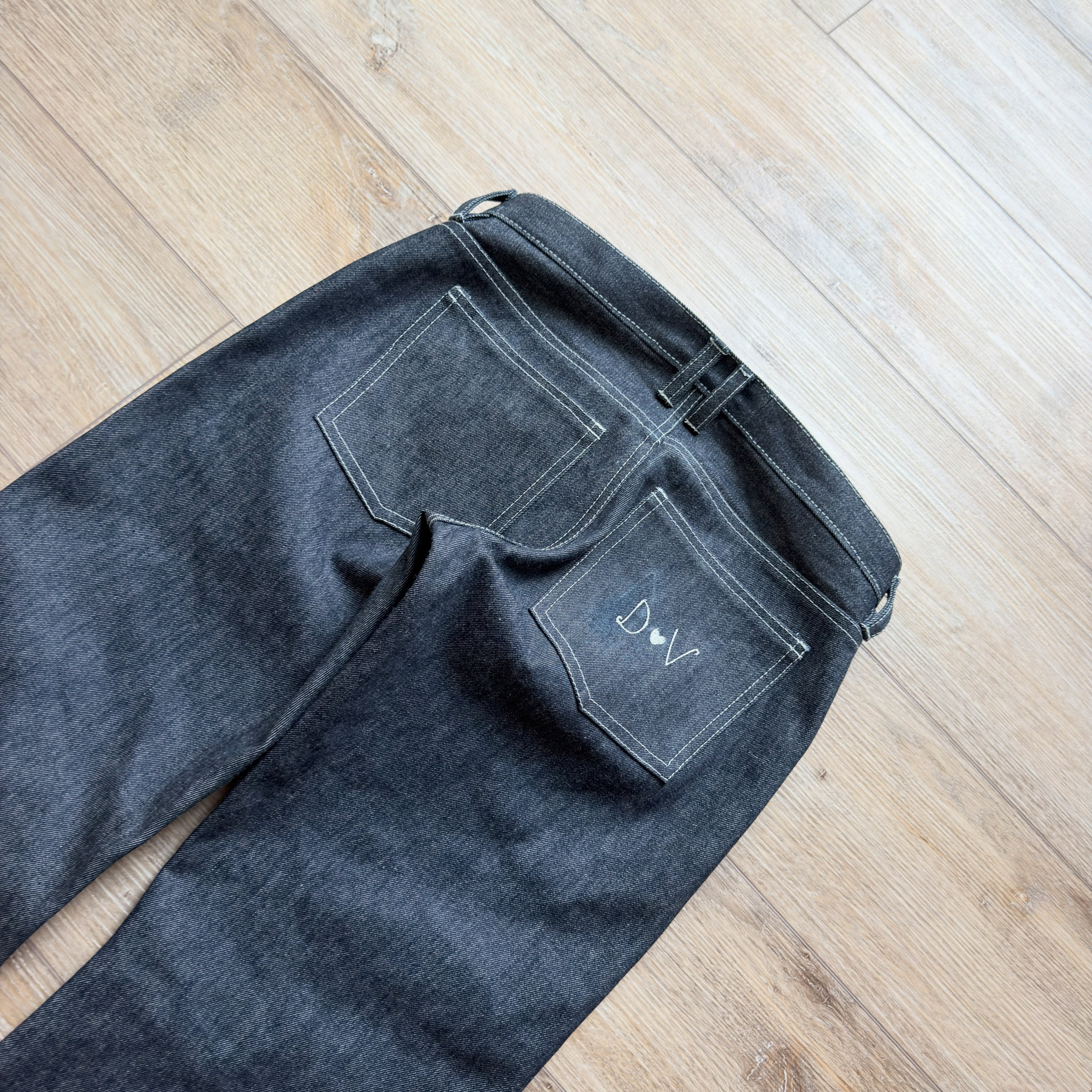 15 OZ JAPANESE GREYISH INDIGO SELVEDGE DENIM