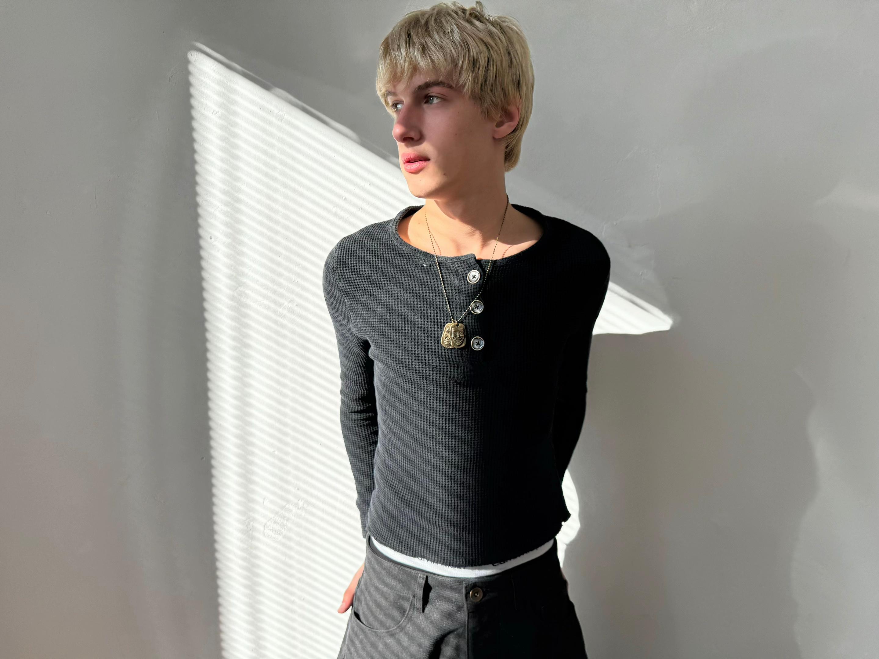 WAFFLE TEXTURED HENLEY