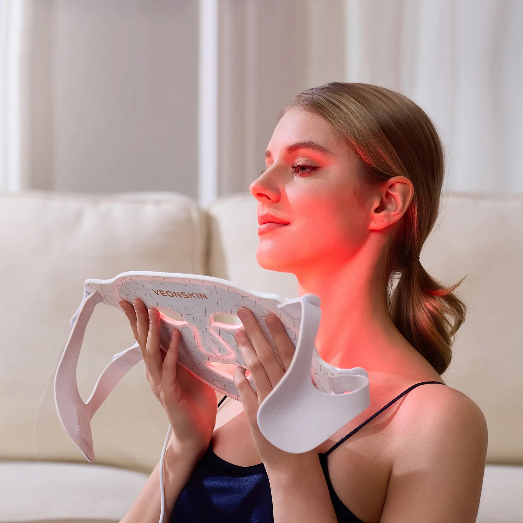Veonskin LED Face Mask Pro – 7-Color Light Therapy for Skincare