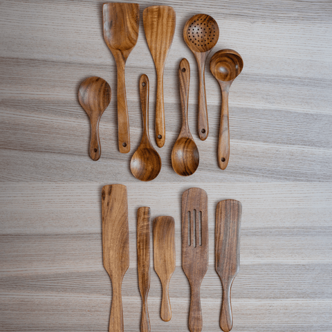 Teak wooden utensil set