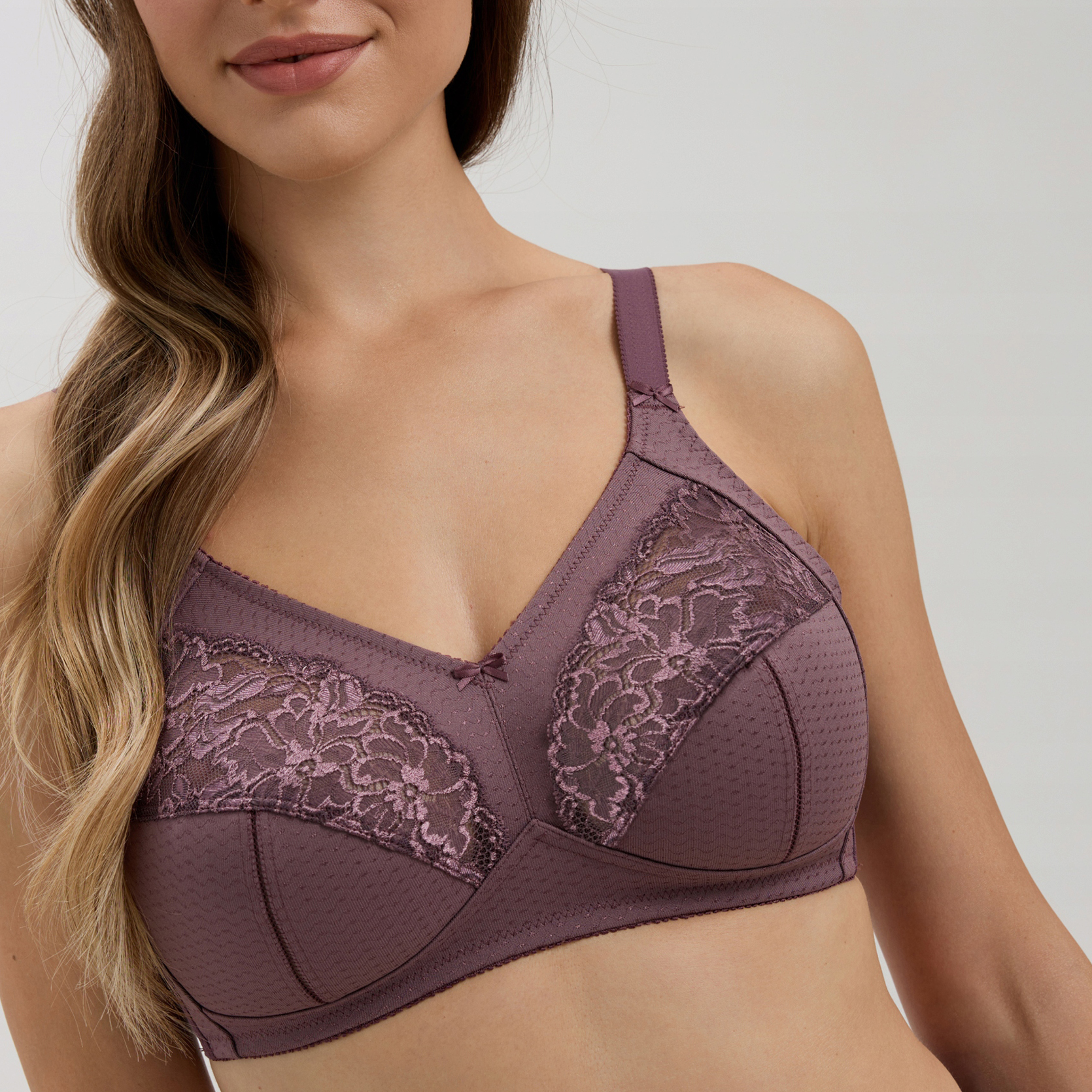 💖Triumph® ✨Διαφανές σουτιέν χωρίς ενίσχυση για μεγάλο στήθος
