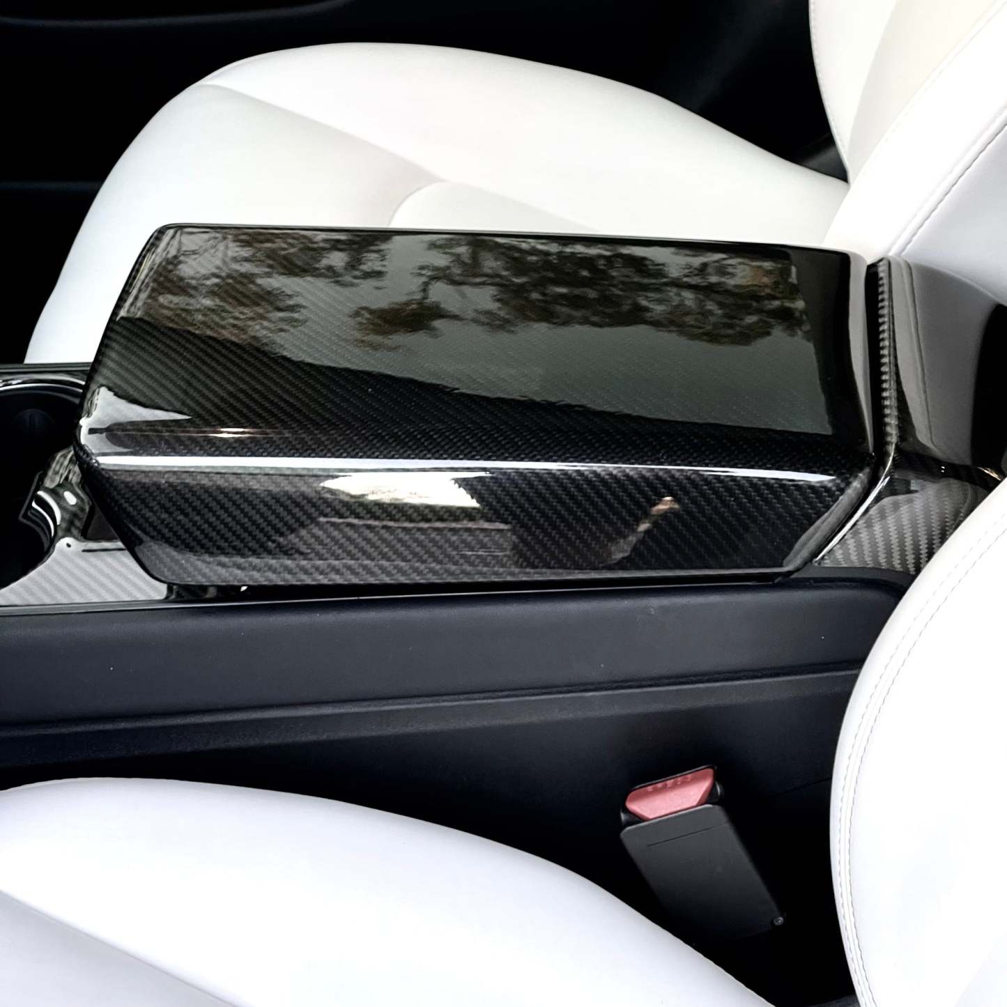Teslula Model Y / 3 Armrest Cover - Dry Carbon Fiber Interior Mods