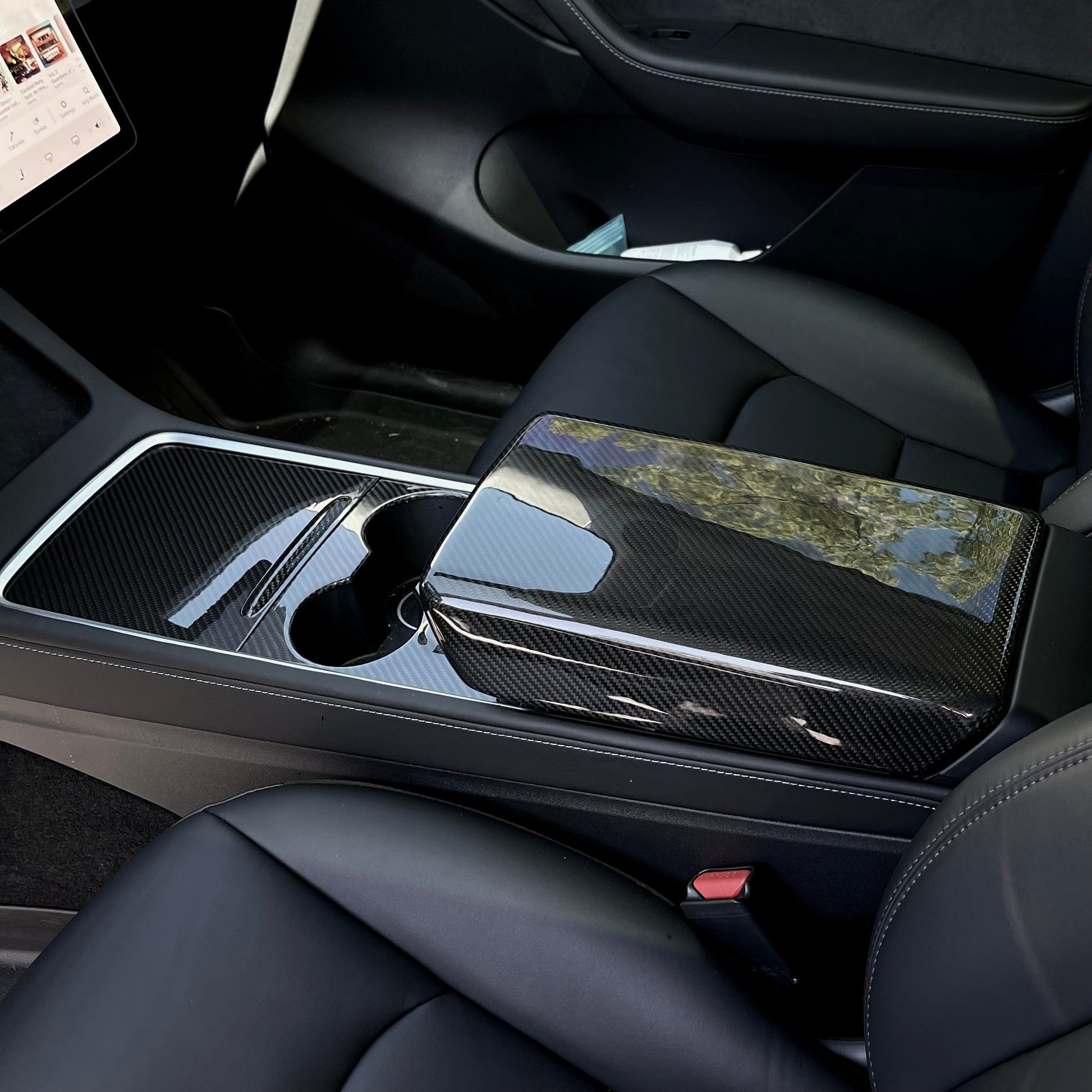 Teslula Model Y / 3 Armrest Cover - Dry Carbon Fiber Interior Mods
