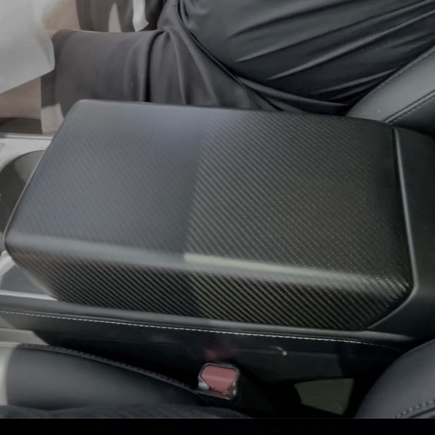 Teslula Model Y / 3 Armrest Cover - Dry Carbon Fiber Interior Mods