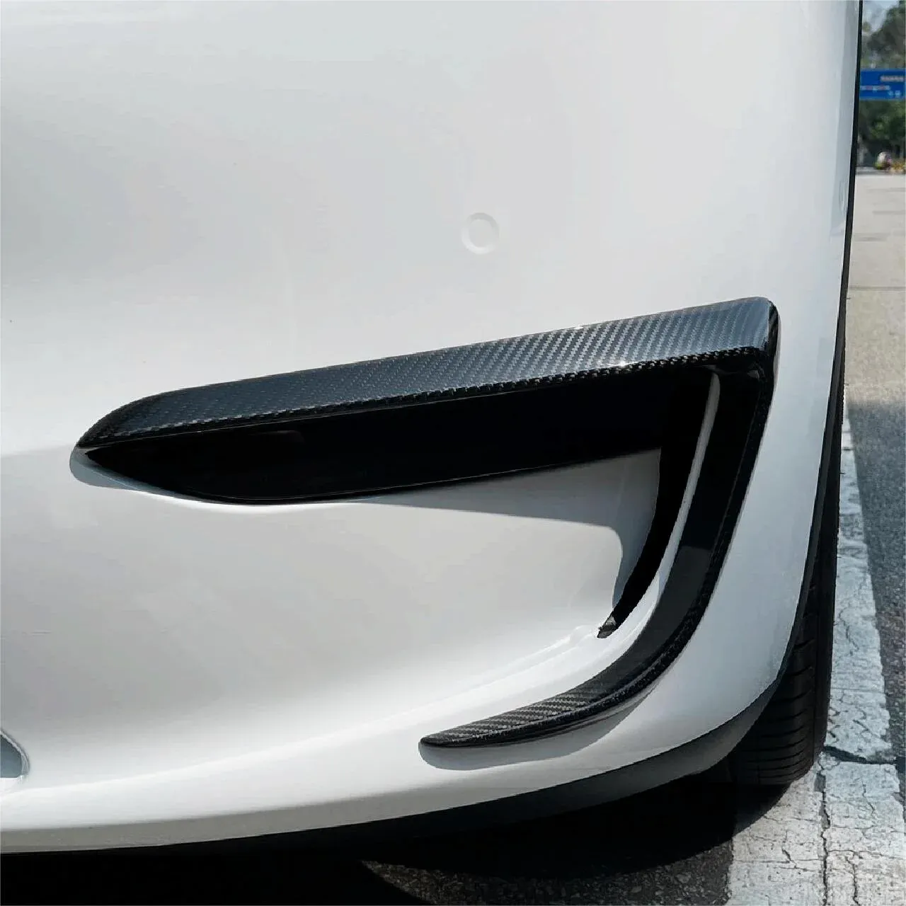 Teslula Carbon Fog Light Trim for Tesla Model 3/Y - Carbon Fiber Mods