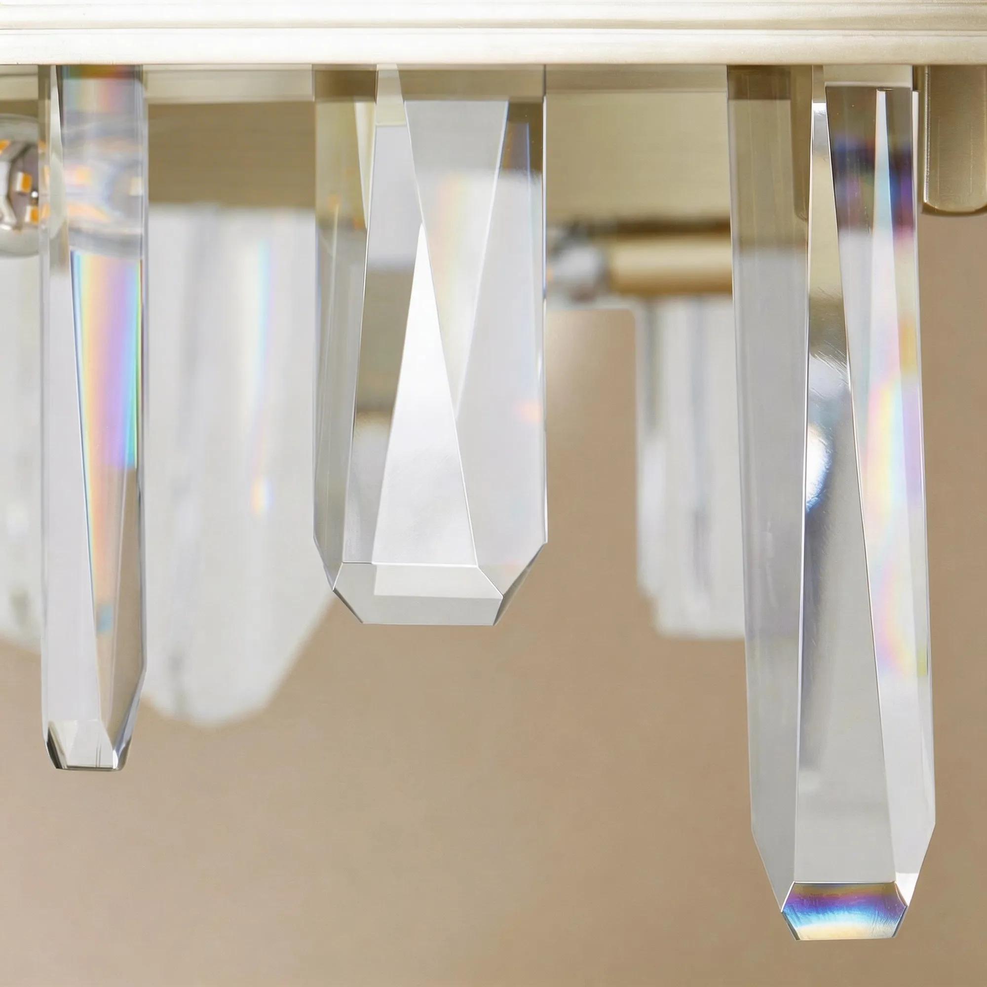 Lumi Chandelier