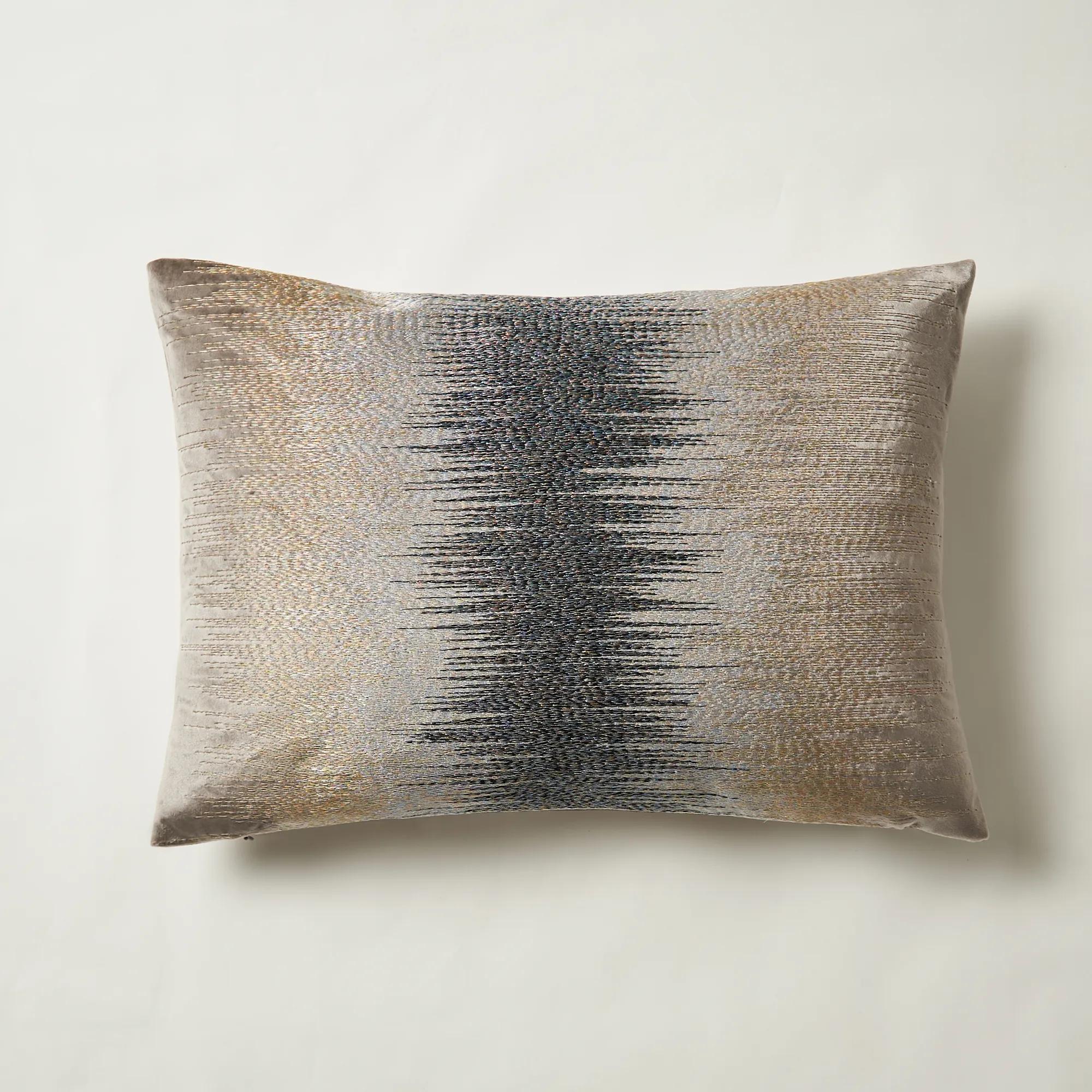 Leon Metallic Lumbar 14" x 20"