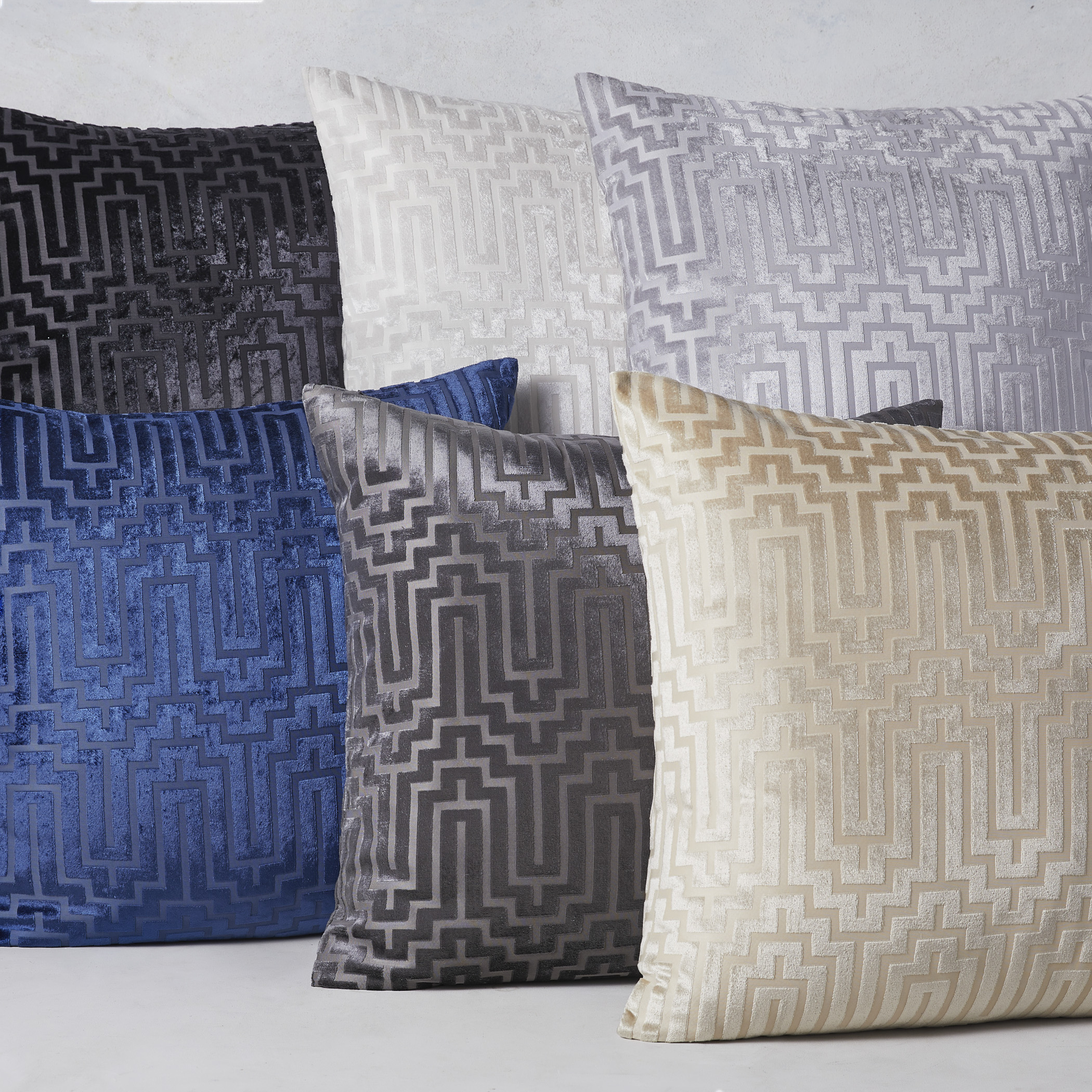 Porter Pillow 24"