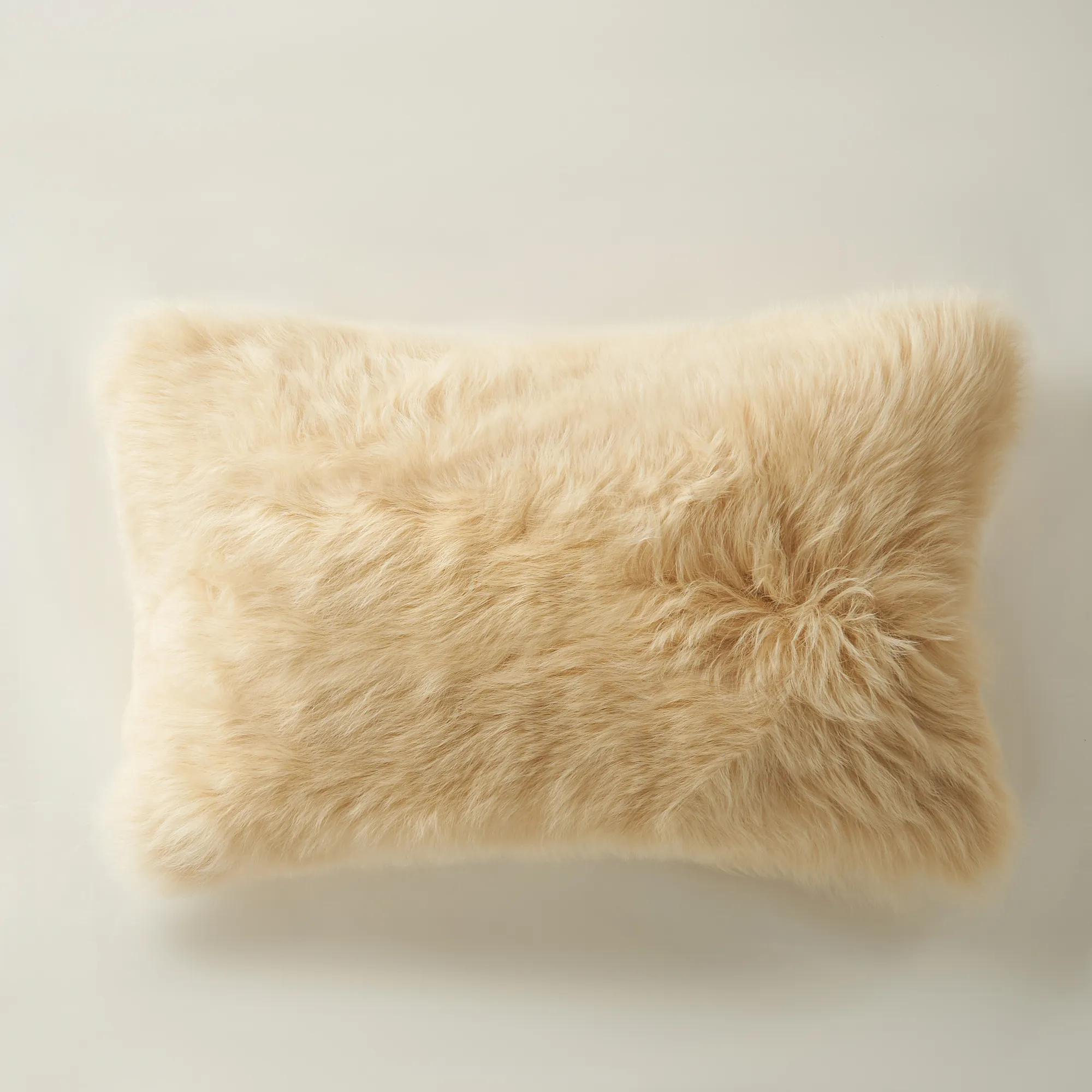 Fur Lumbar 12" x 20" - Tan