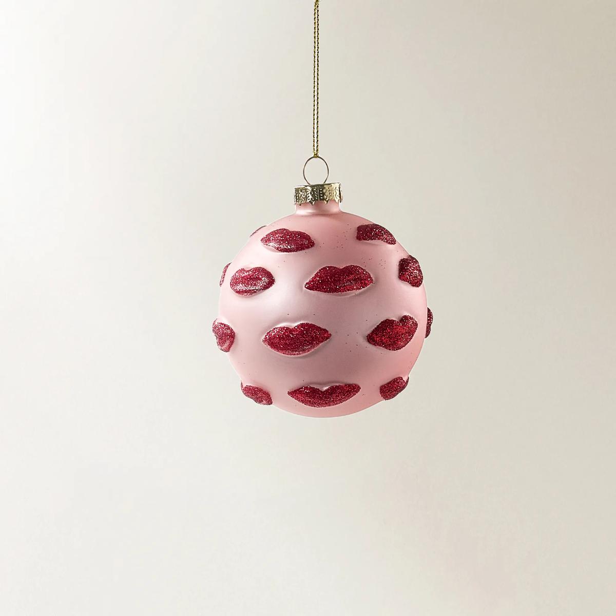 Kisses Glass Ornament - Set of 6